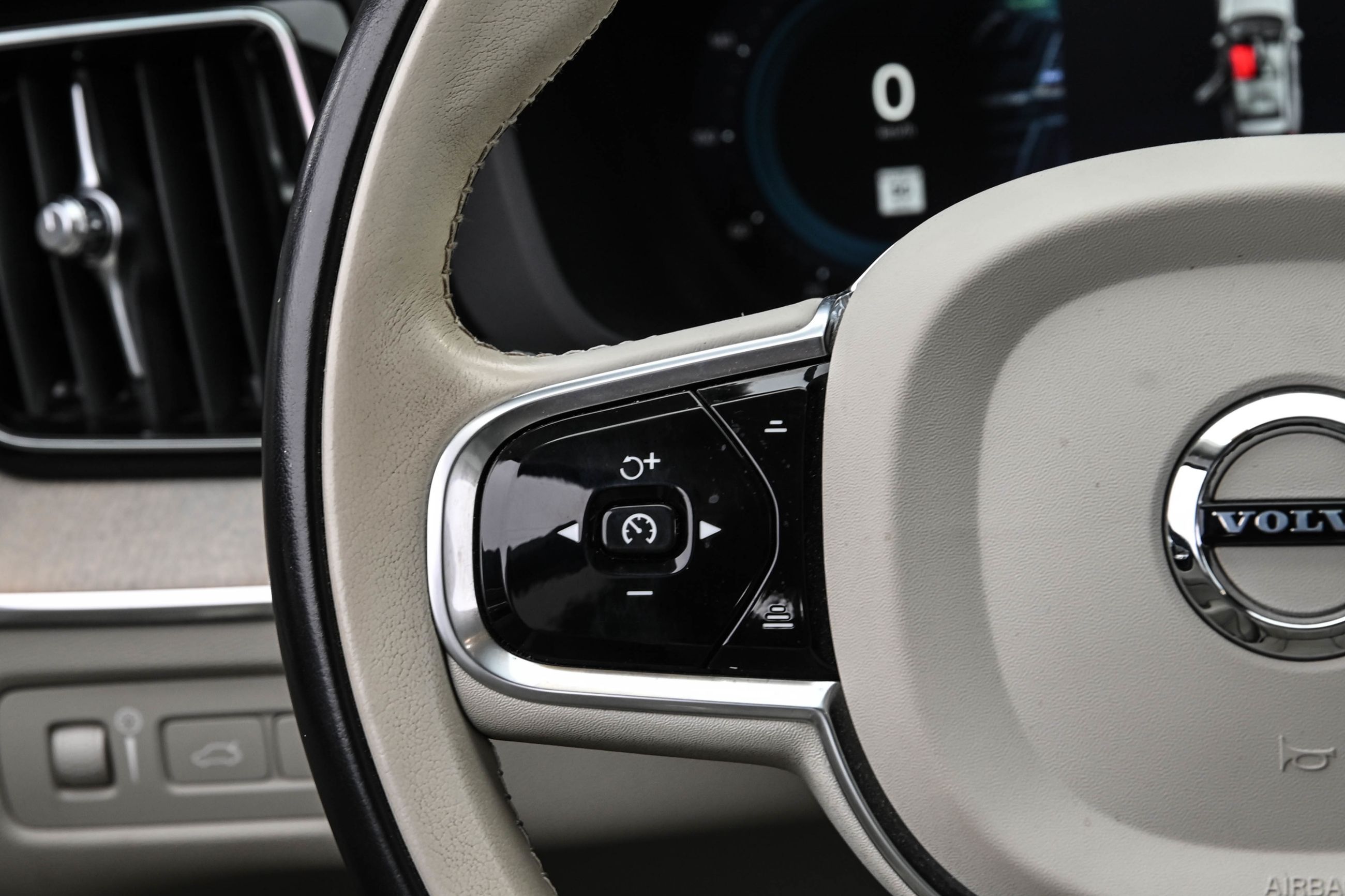 Volvo XC60  2022 à Pointe-Claire, Québec