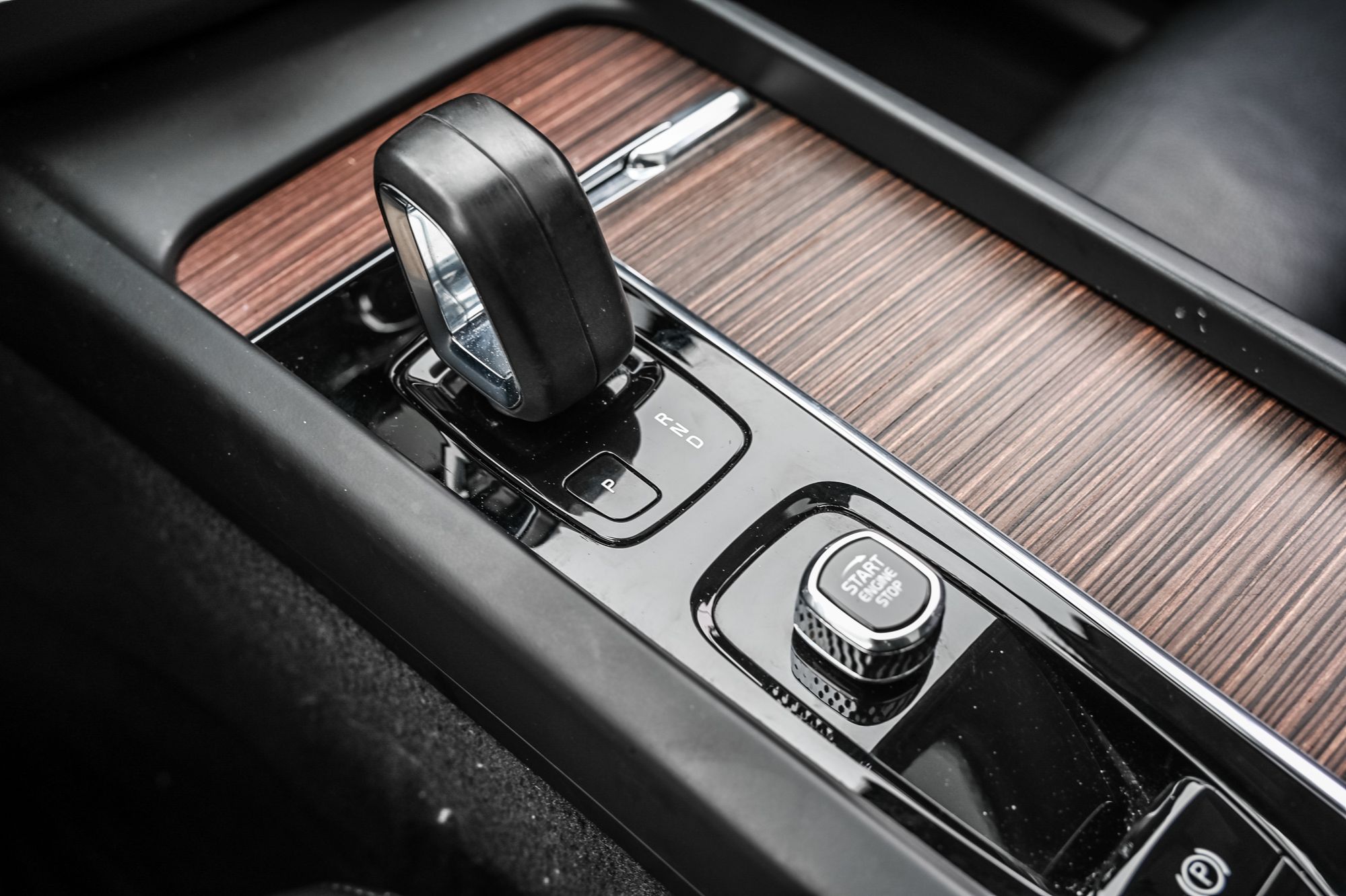 Volvo XC60  2022 à Pointe-Claire, Québec