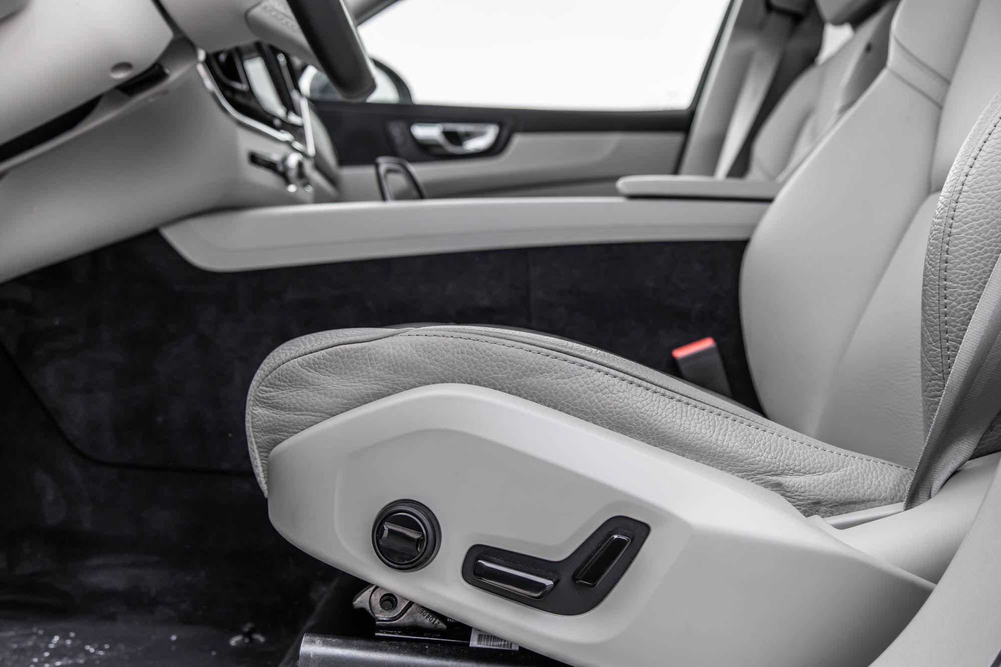 Volvo XC60  2022 à Pointe-Claire, Québec