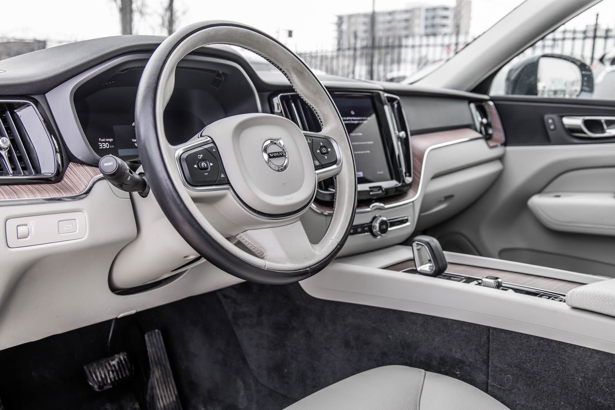 Volvo XC60  2022 à Pointe-Claire, Québec