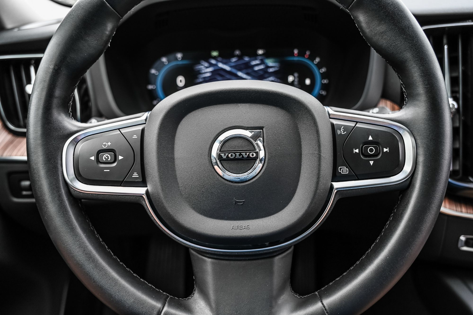 Volvo XC60  2022 à Pointe-Claire, Québec