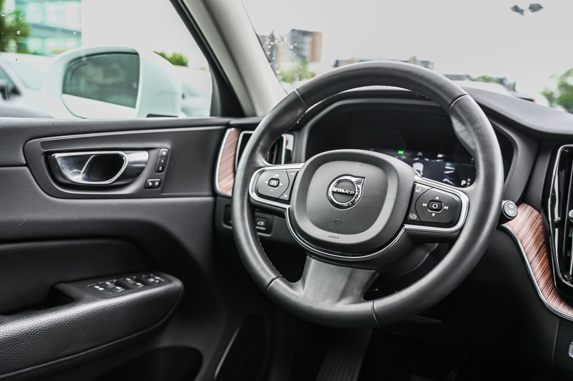 Volvo XC60  2022 à Pointe-Claire, Québec