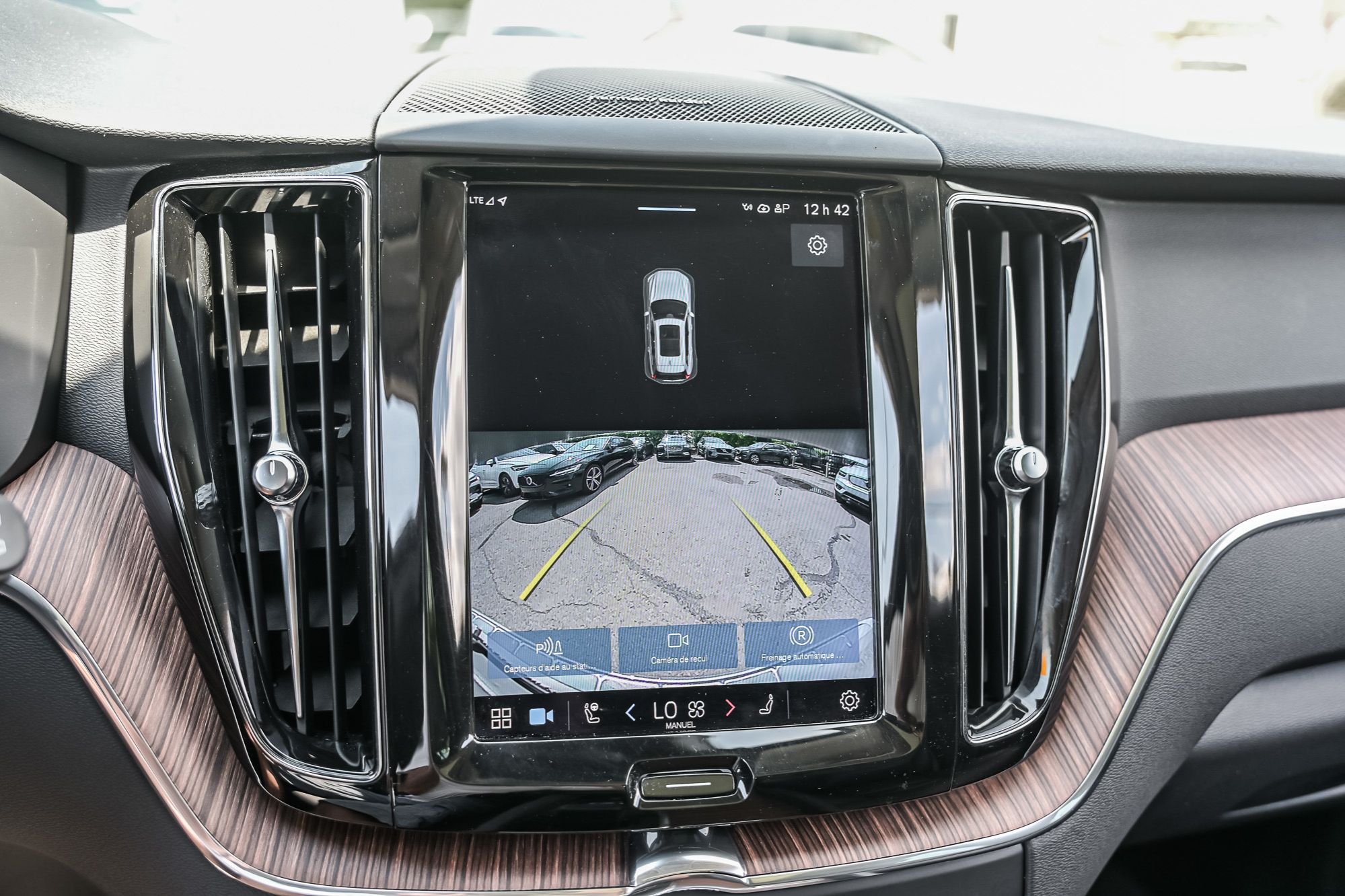 2022 Volvo XC60 in Pointe-Claire, Quebec