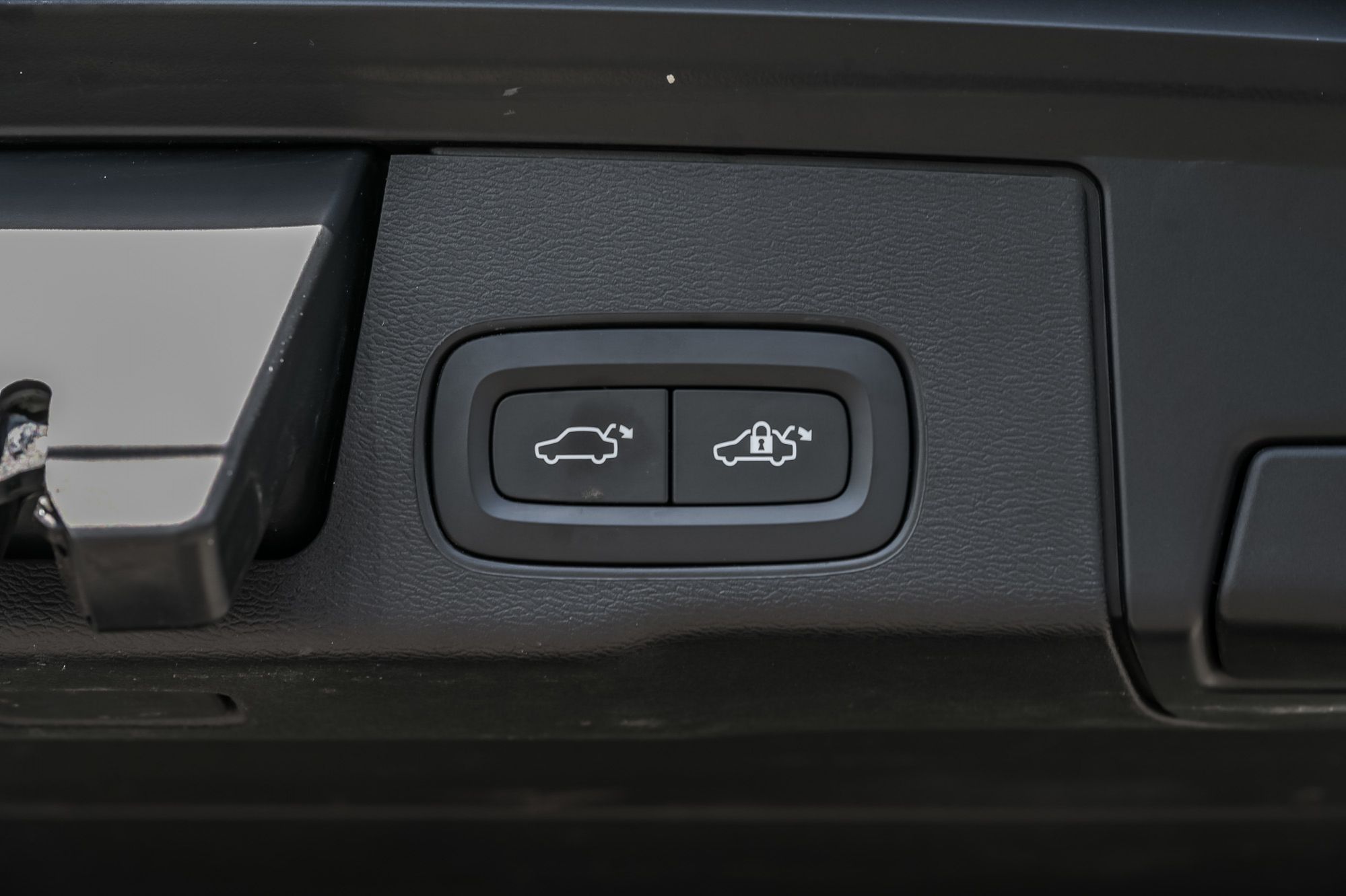 2022 Volvo XC60 in Pointe-Claire, Quebec