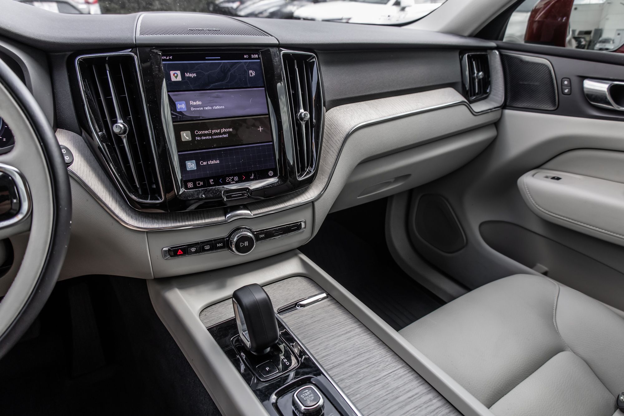 Volvo XC60  2023 à Pointe-Claire, Québec