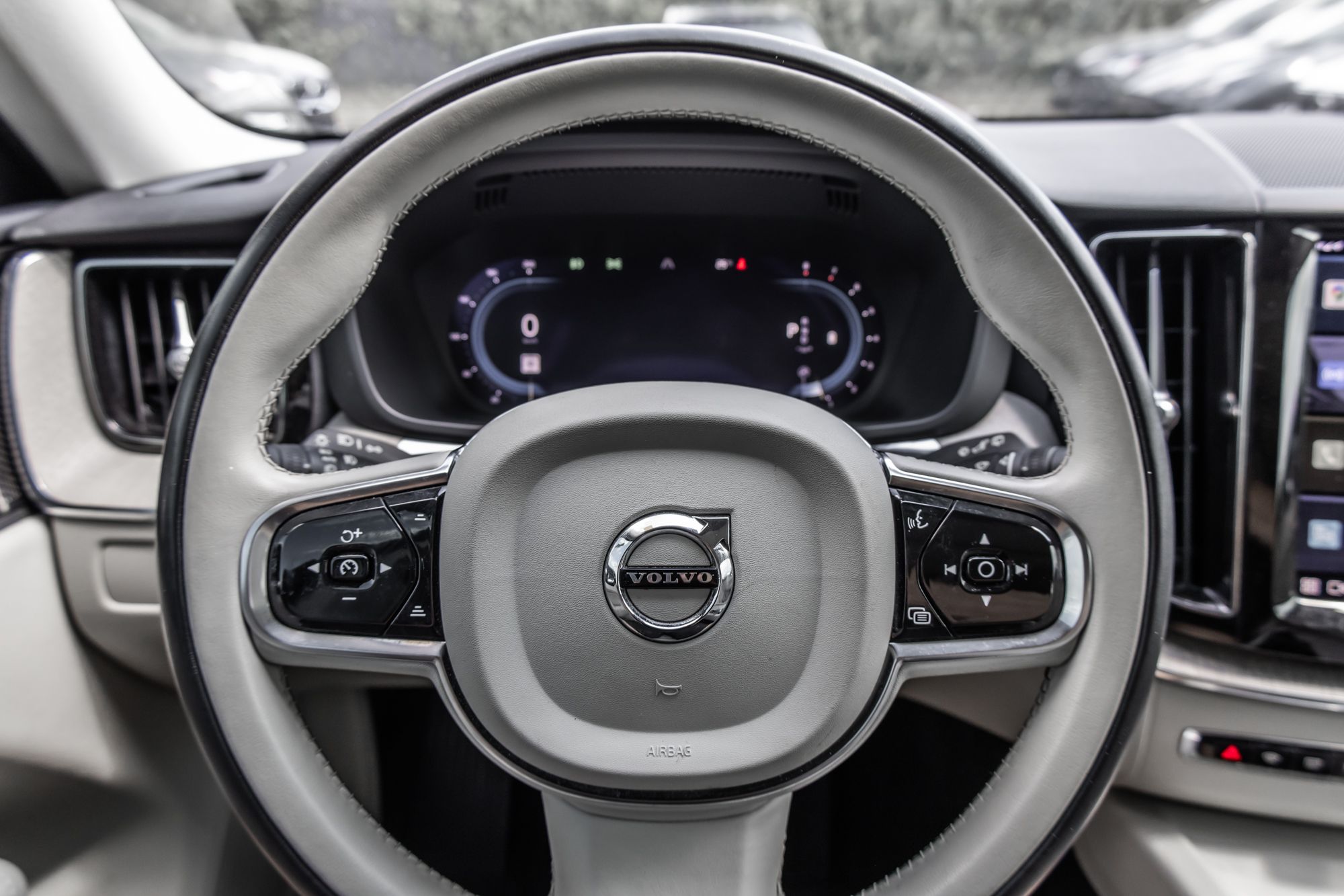 Volvo XC60  2023 à Pointe-Claire, Québec