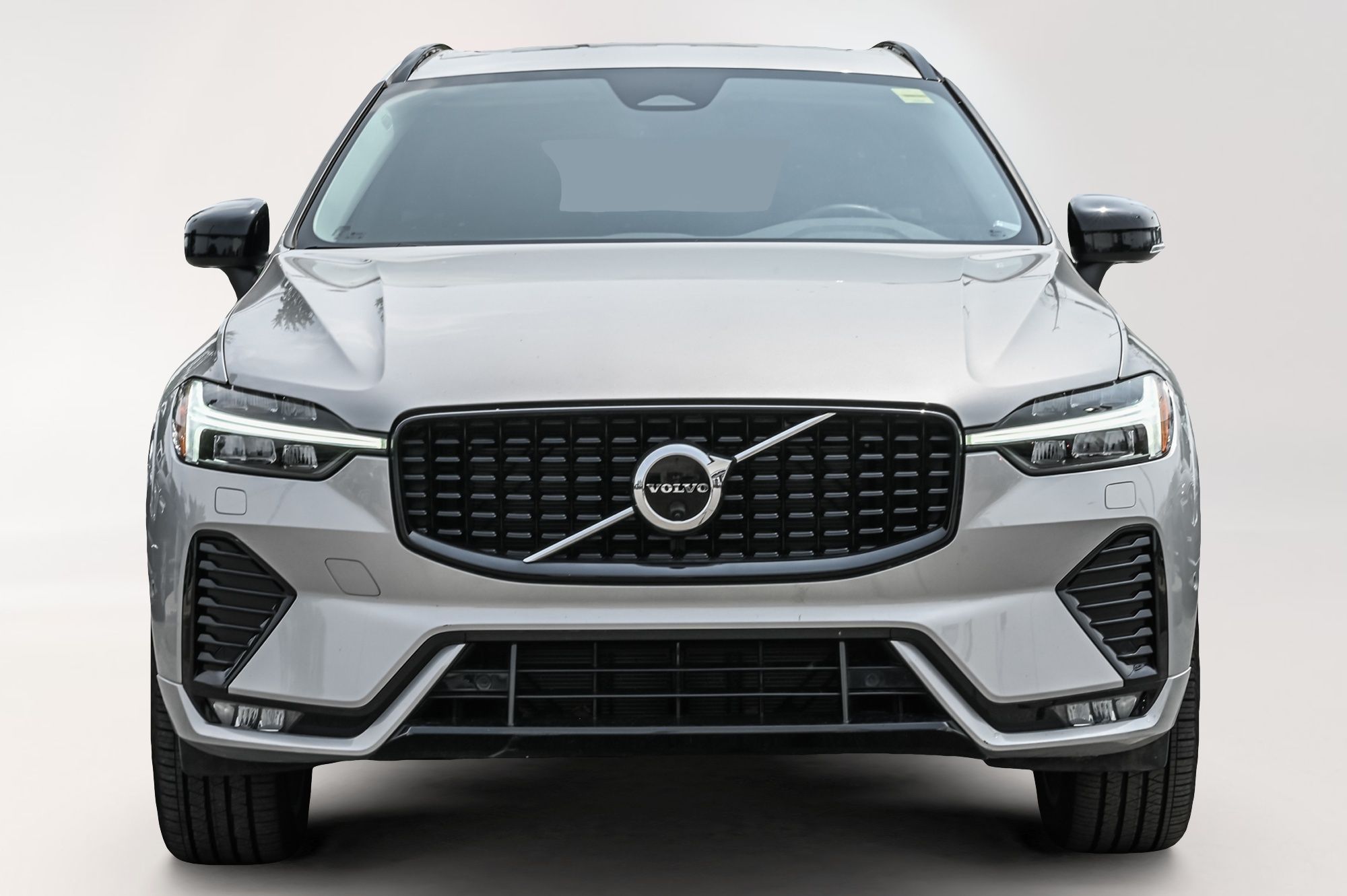 2023 Volvo XC60 in Pointe-Claire, Quebec