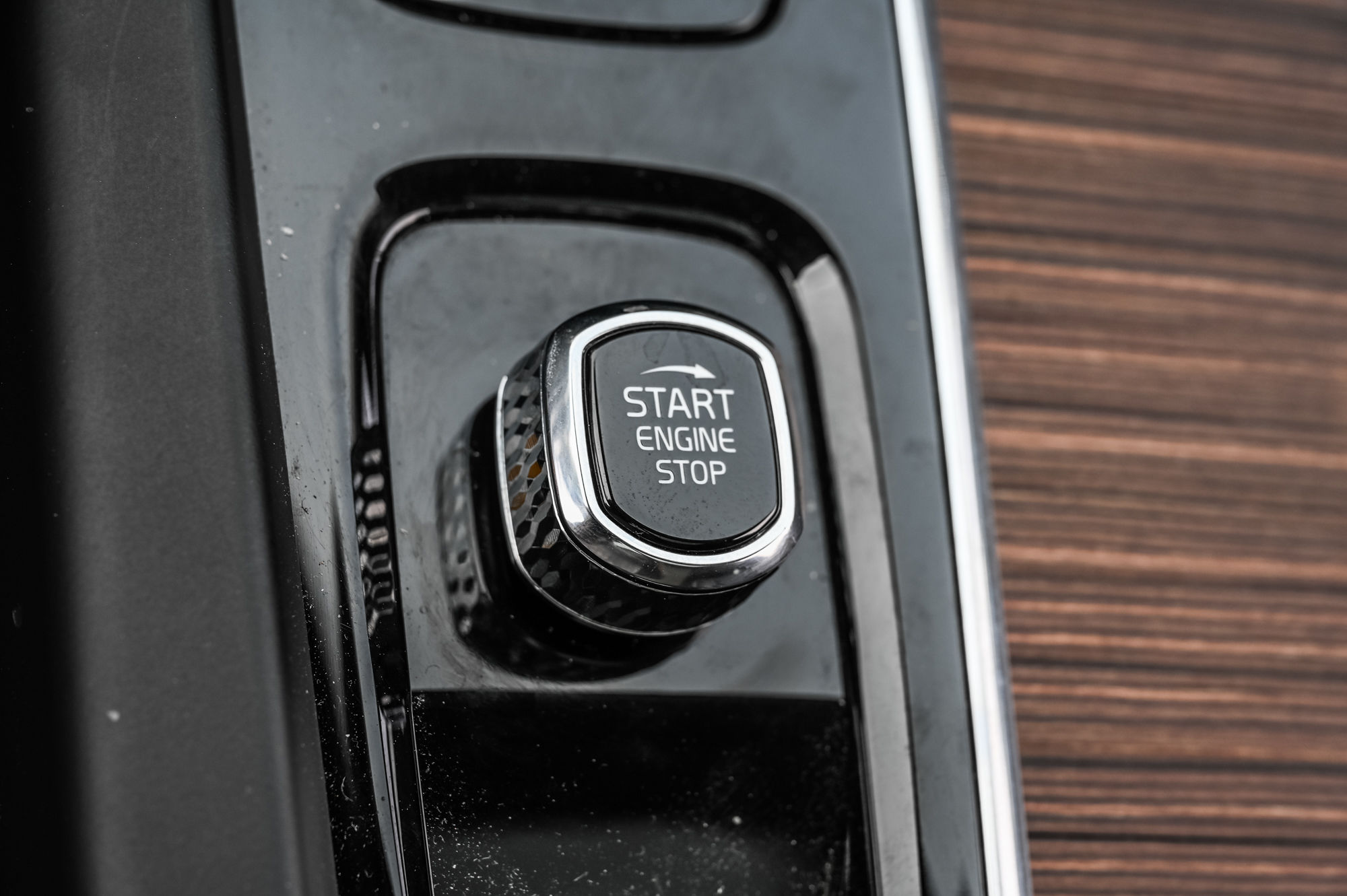 2023 Volvo XC60 in Pointe-Claire, Quebec