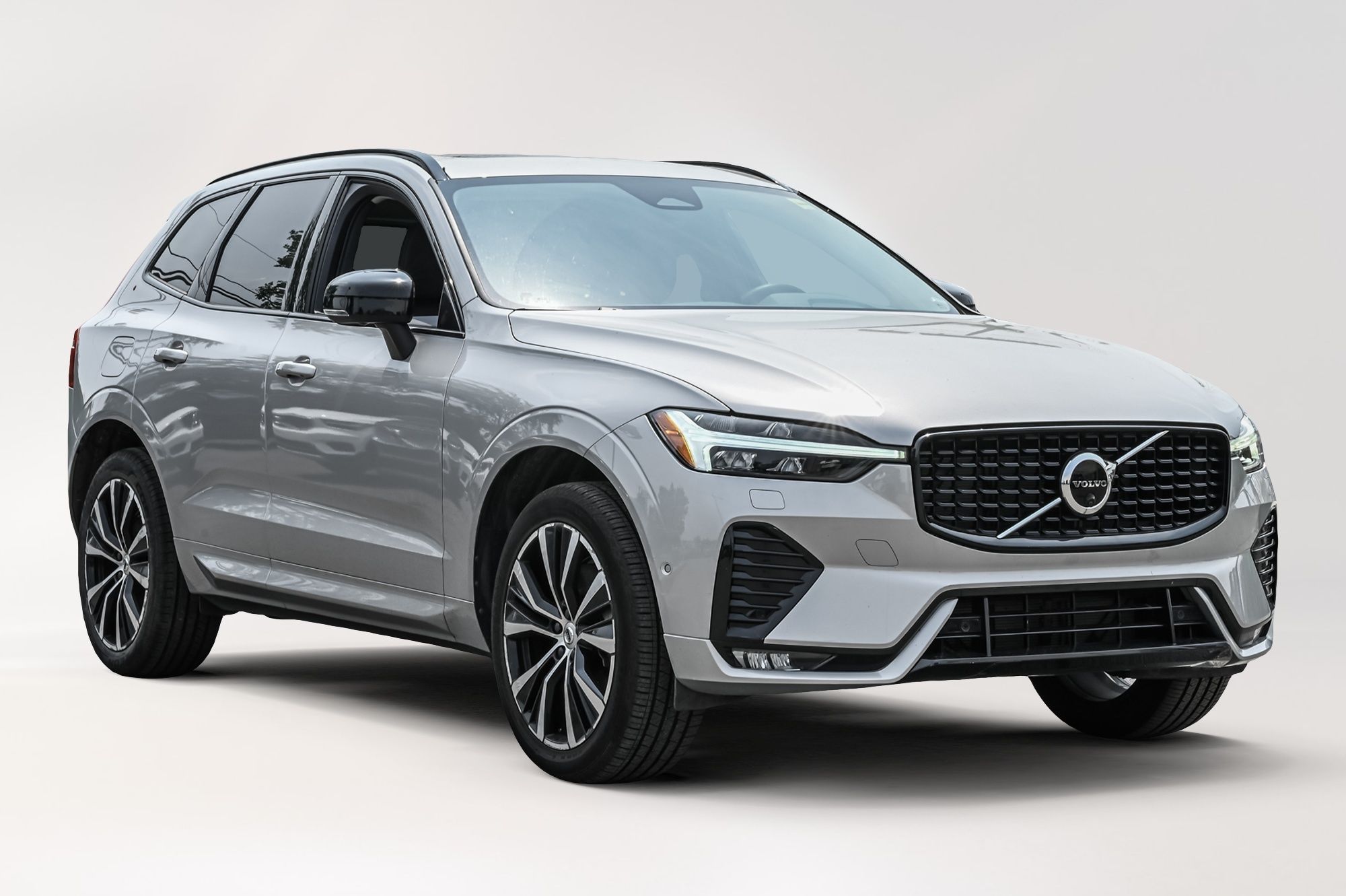 2023 Volvo XC60 in Pointe-Claire, Quebec