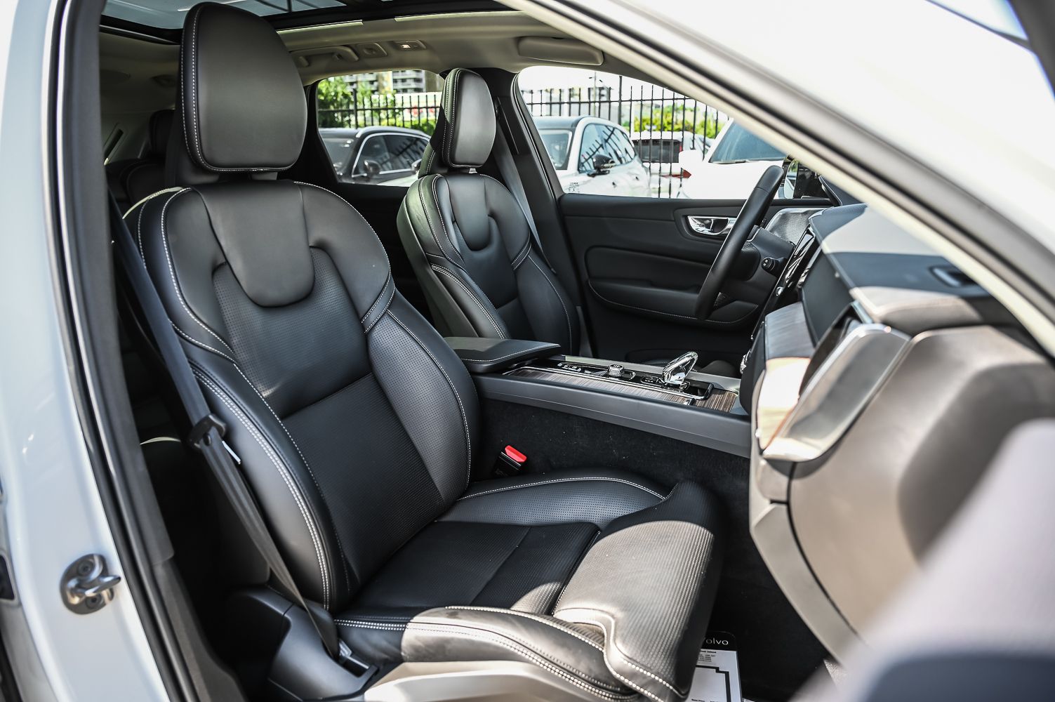 2023 Volvo XC60 in Pointe-Claire, Quebec