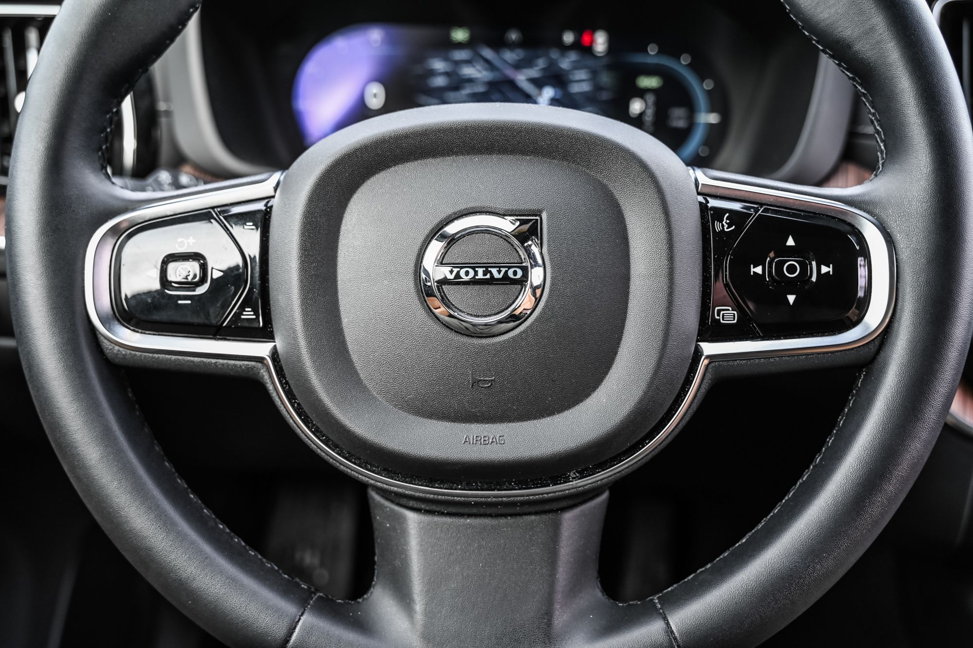 2023 Volvo XC60 in Pointe-Claire, Quebec