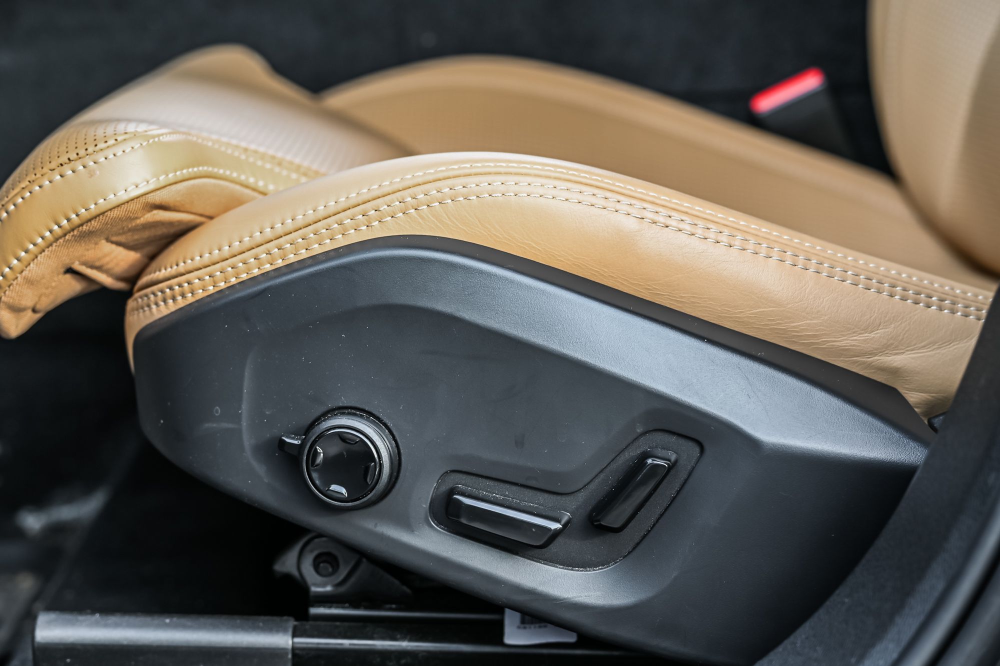 2023 Volvo XC60 in Pointe-Claire, Quebec