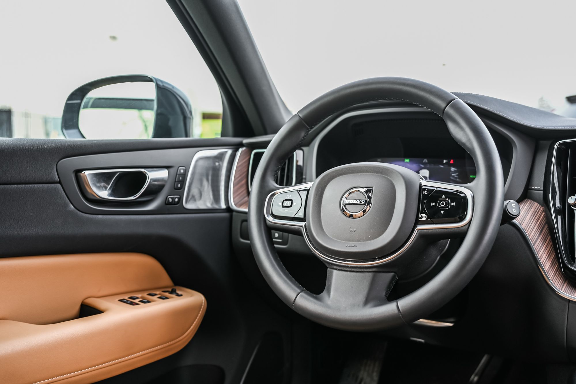 2023 Volvo XC60 in Pointe-Claire, Quebec