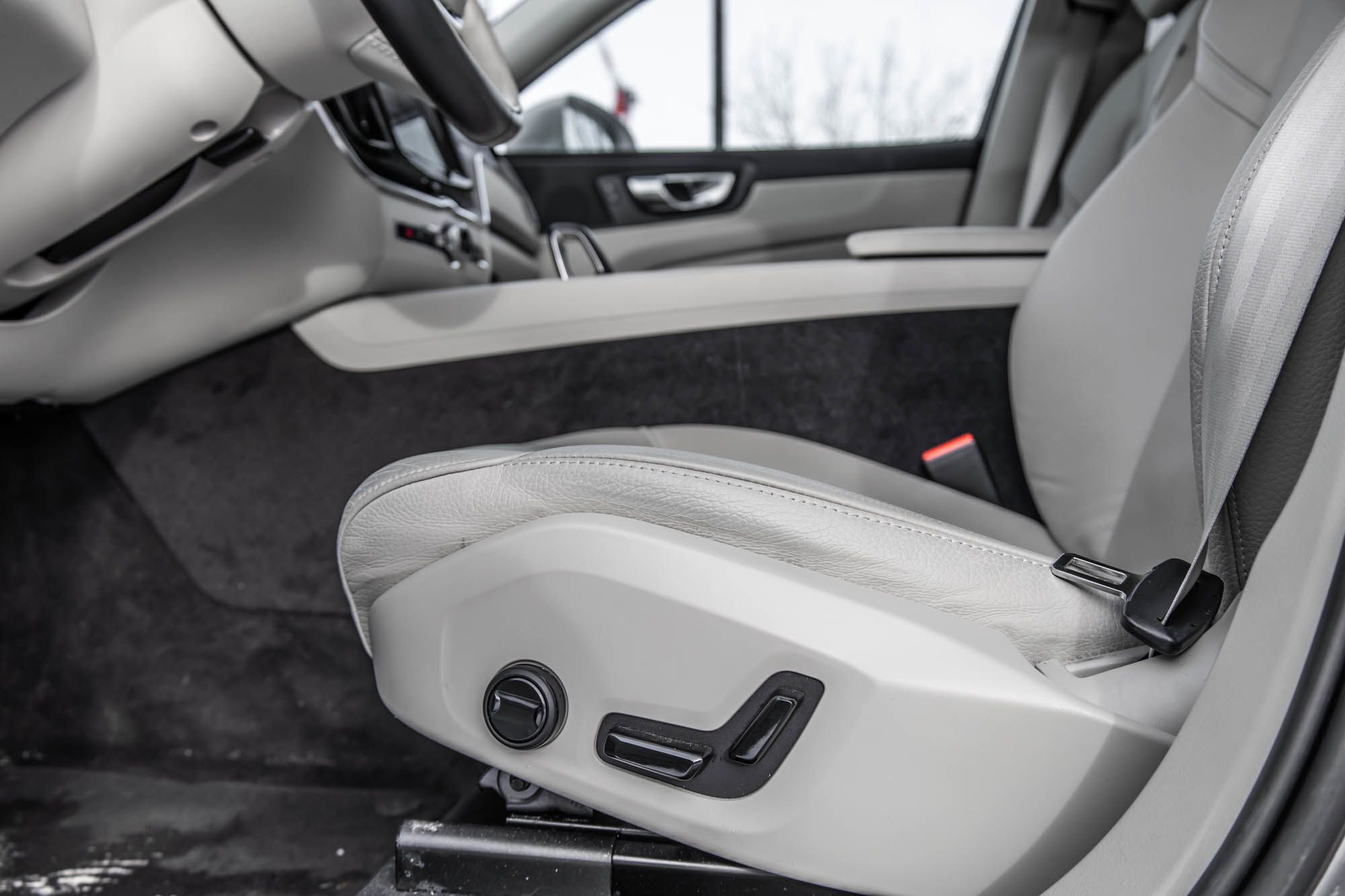 Volvo XC60  2023 à Pointe-Claire, Québec