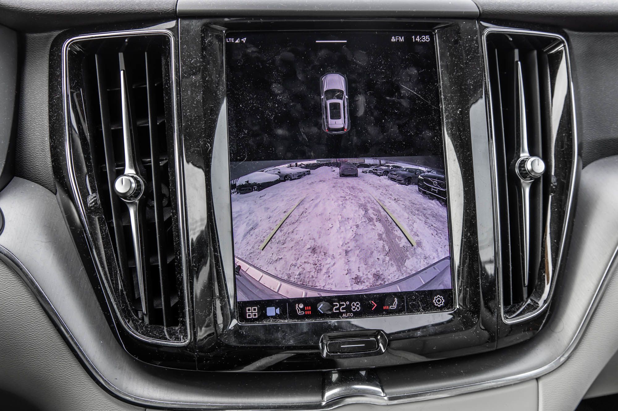 Volvo XC60  2023 à Pointe-Claire, Québec