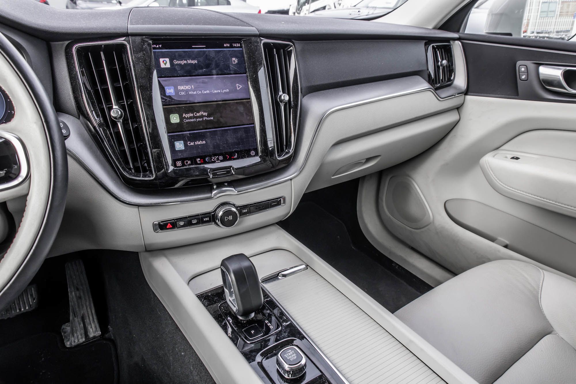 Volvo XC60  2023 à Pointe-Claire, Québec