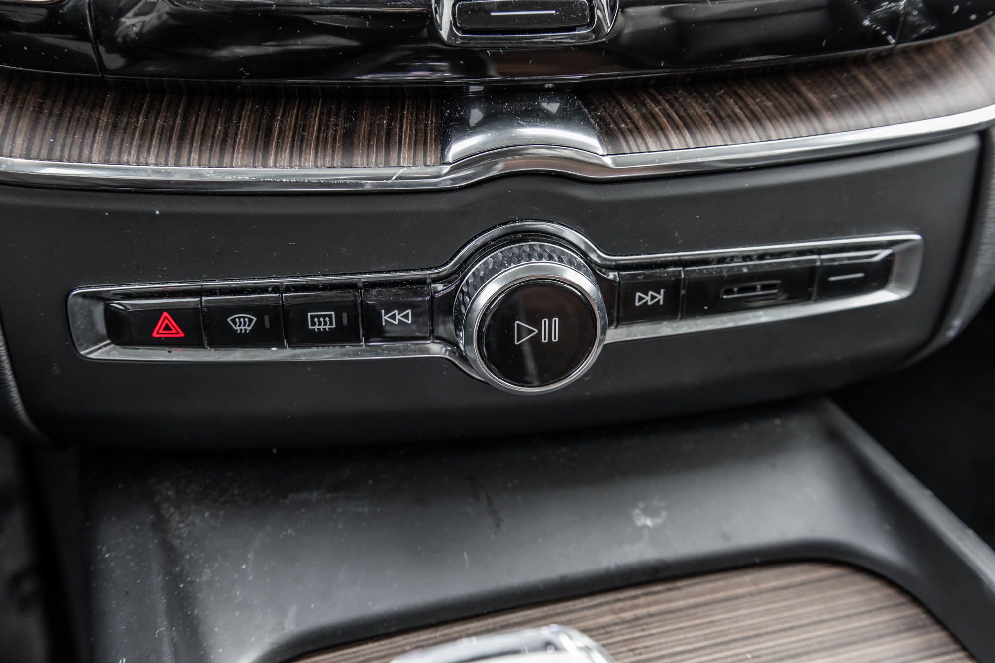 Volvo XC60  2023 à Pointe-Claire, Québec