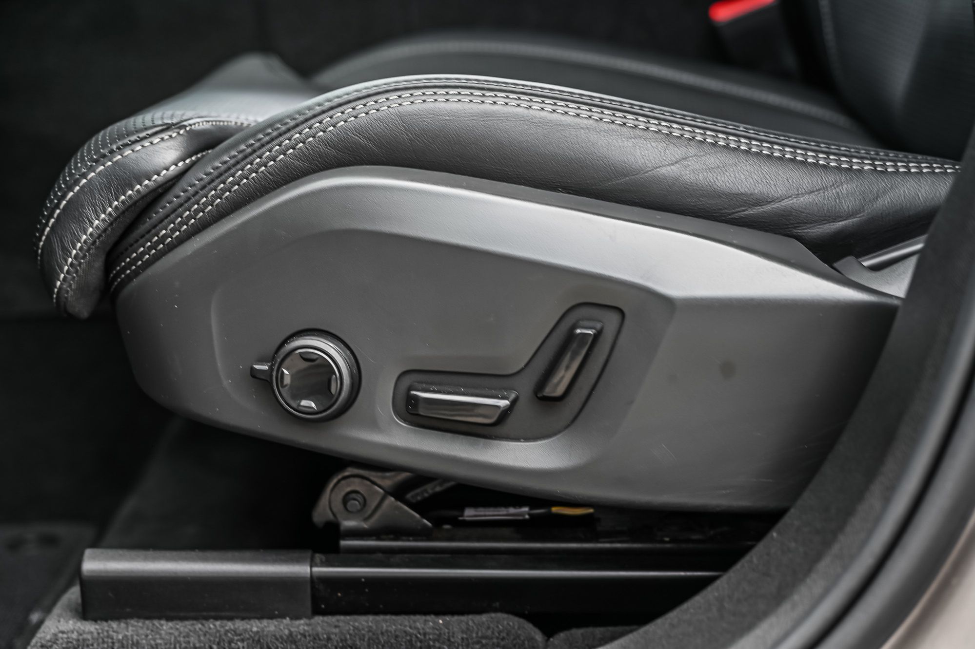 2023 Volvo XC60 in Pointe-Claire, Quebec