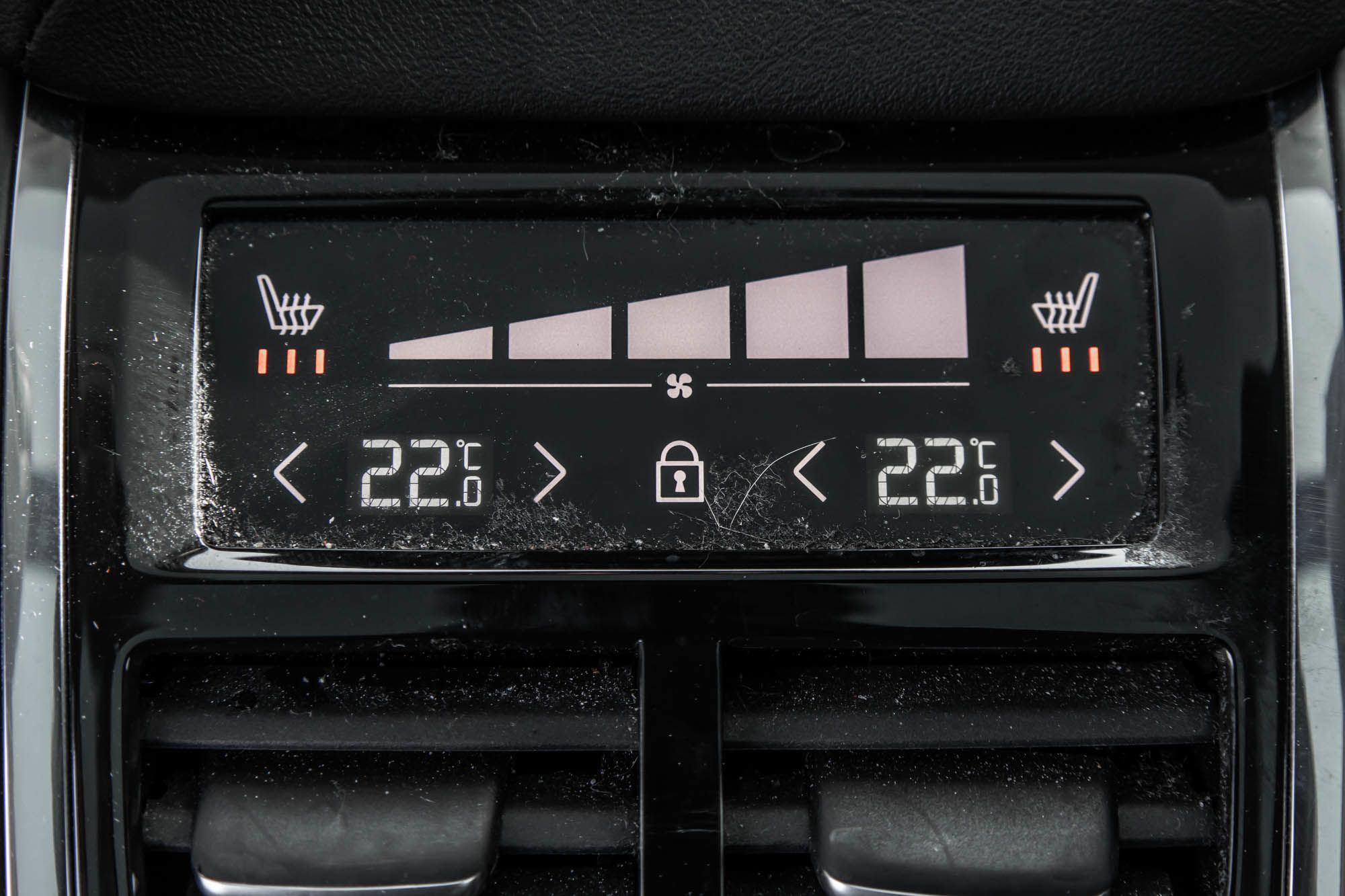 Volvo XC60  2023 à Pointe-Claire, Québec