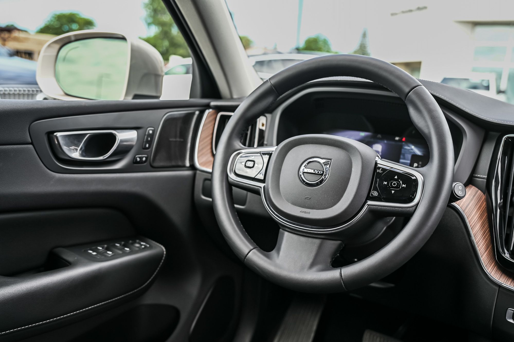 2023 Volvo XC60 in Pointe-Claire, Quebec