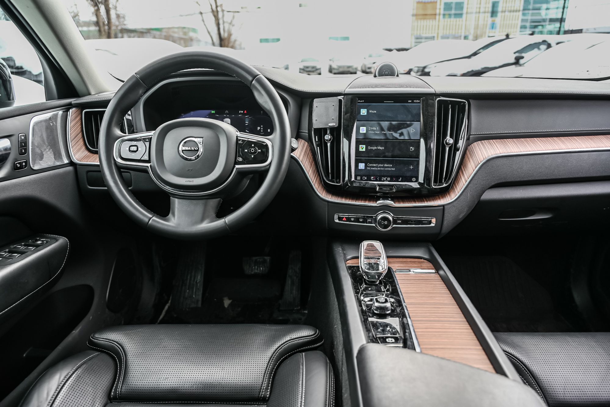 Volvo XC60  2023 à Pointe-Claire, Québec