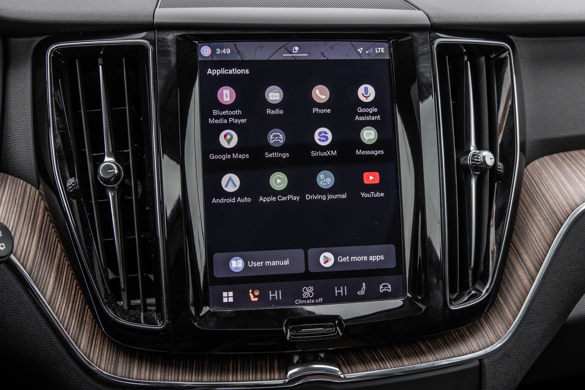 2023 Volvo XC60 in Pointe-Claire, Quebec