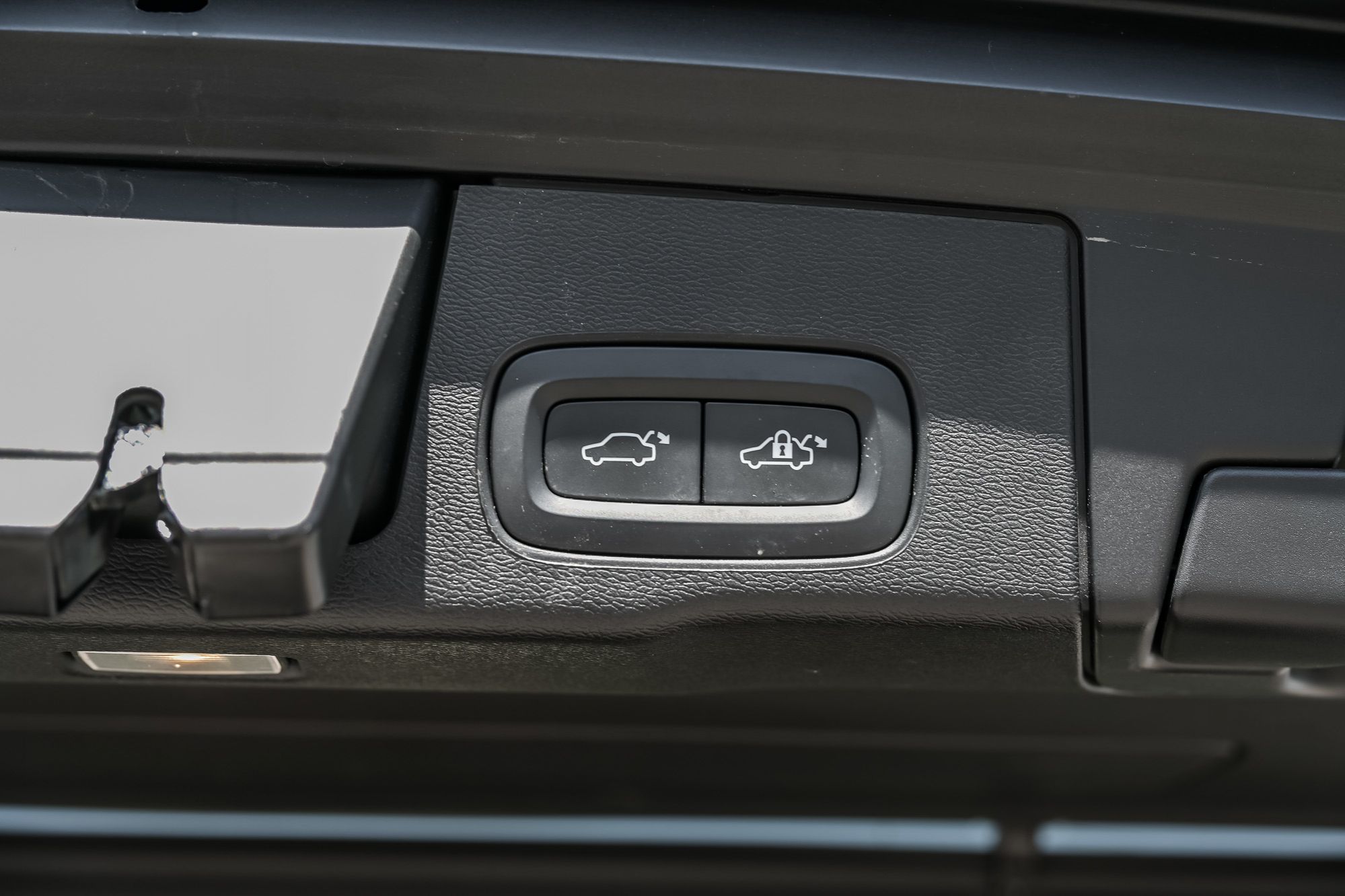 Volvo XC60  2023 à Pointe-Claire, Québec