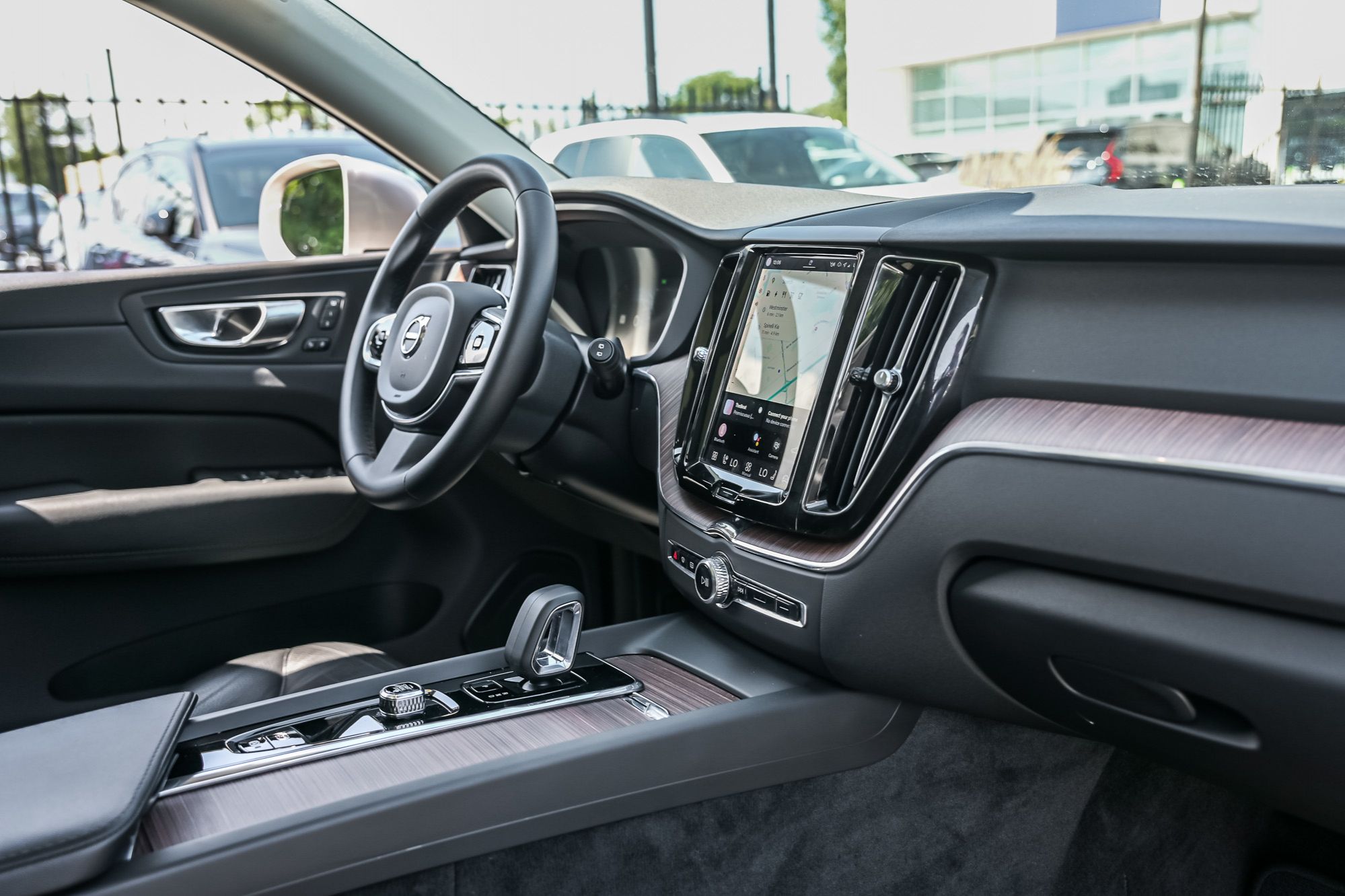 Volvo XC60  2023 à Pointe-Claire, Québec
