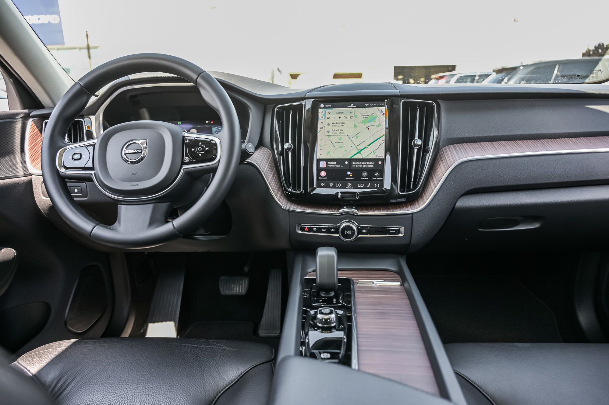 Volvo XC60  2023 à Pointe-Claire, Québec