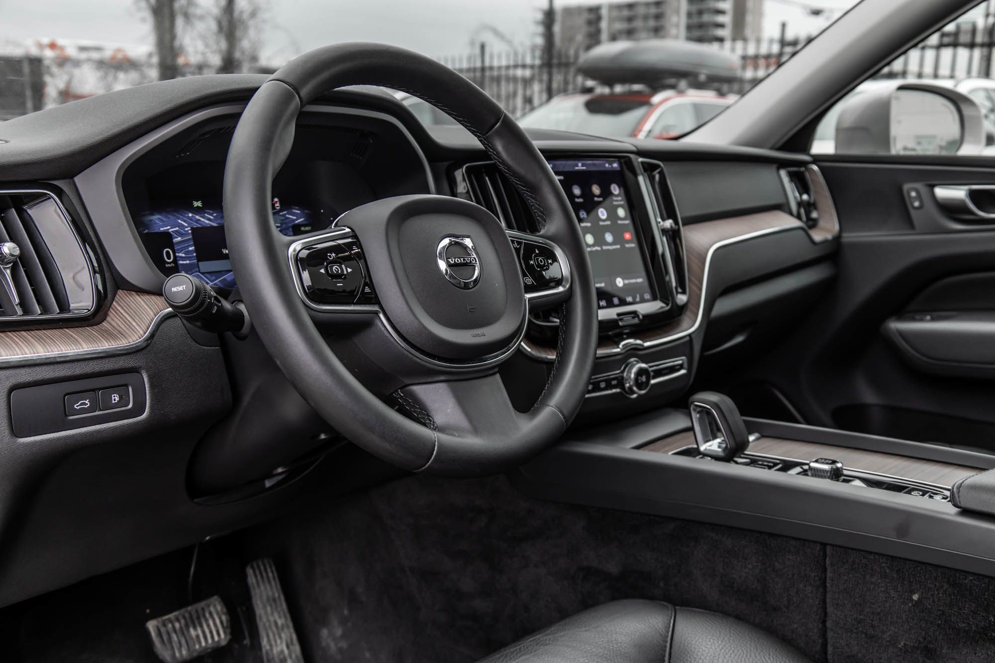 2023 Volvo XC60 in Pointe-Claire, Quebec