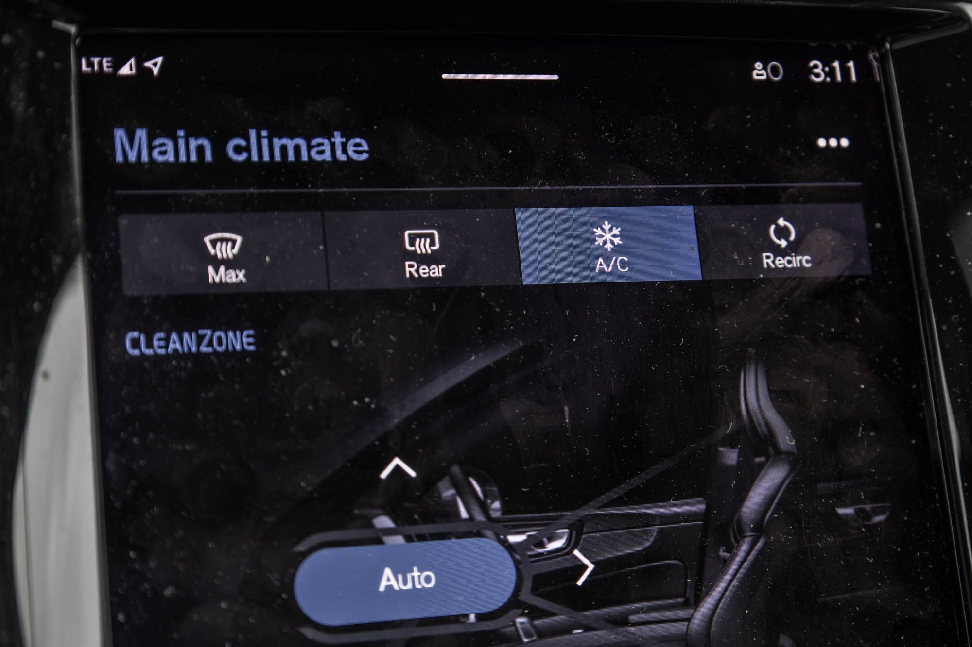 2023 Volvo XC60 in Pointe-Claire, Quebec