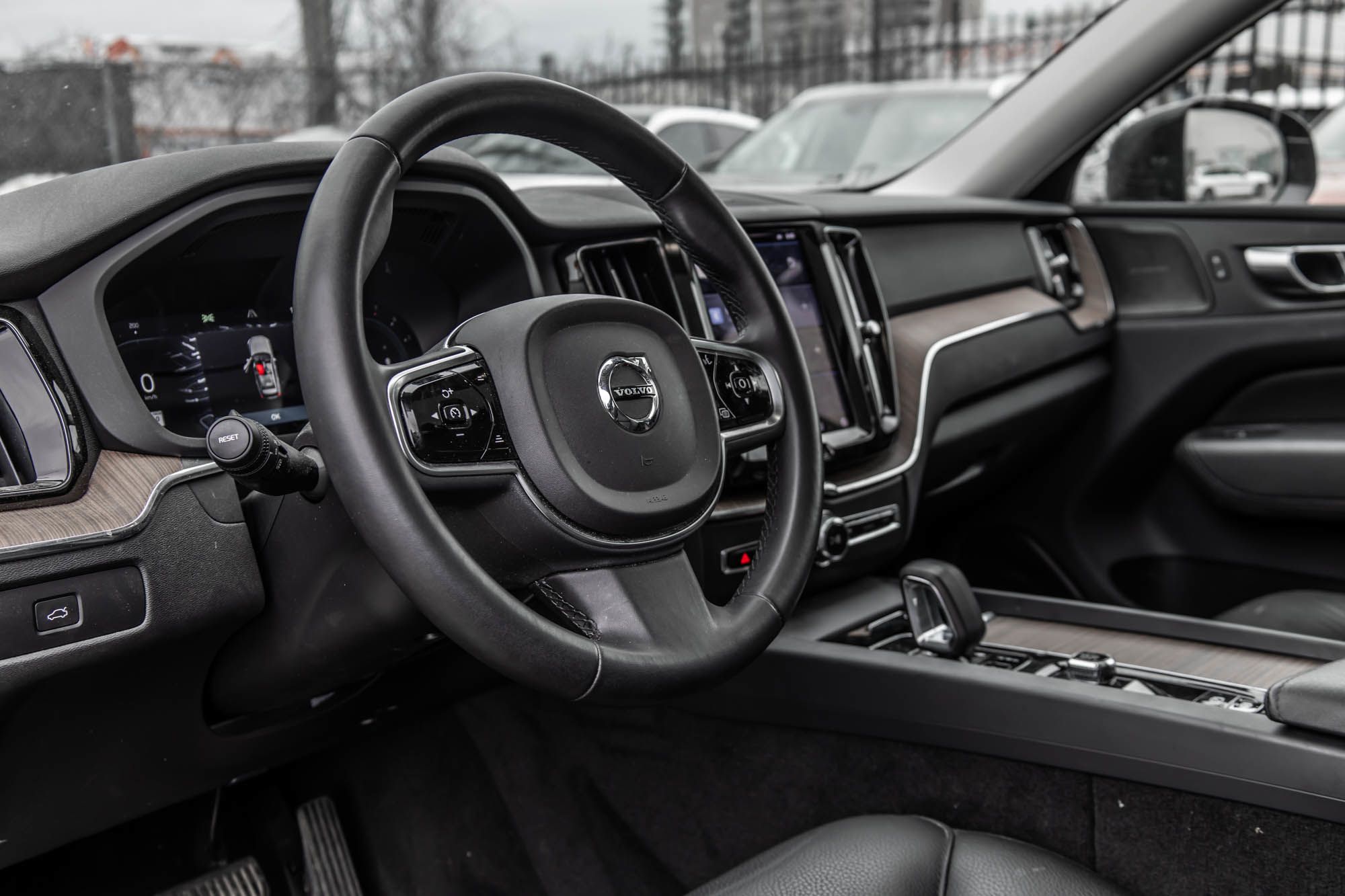 2023 Volvo XC60 in Pointe-Claire, Quebec