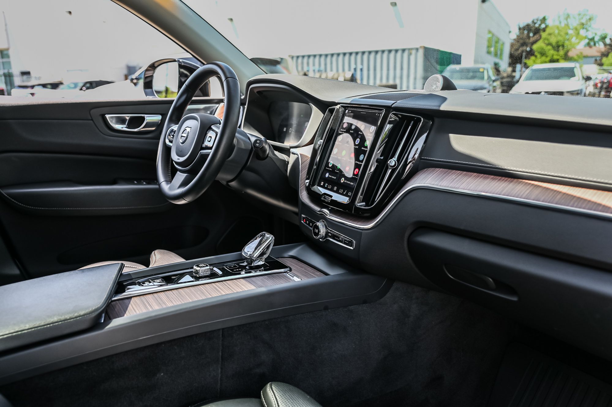 Volvo XC60  2023 à Pointe-Claire, Québec