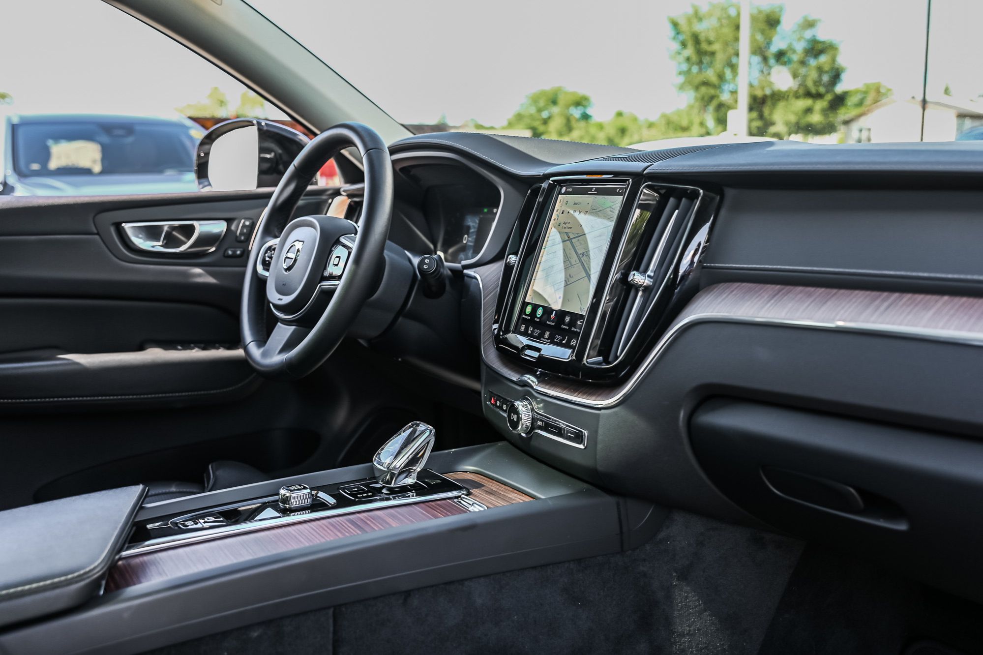 Volvo XC60  2023 à Pointe-Claire, Québec