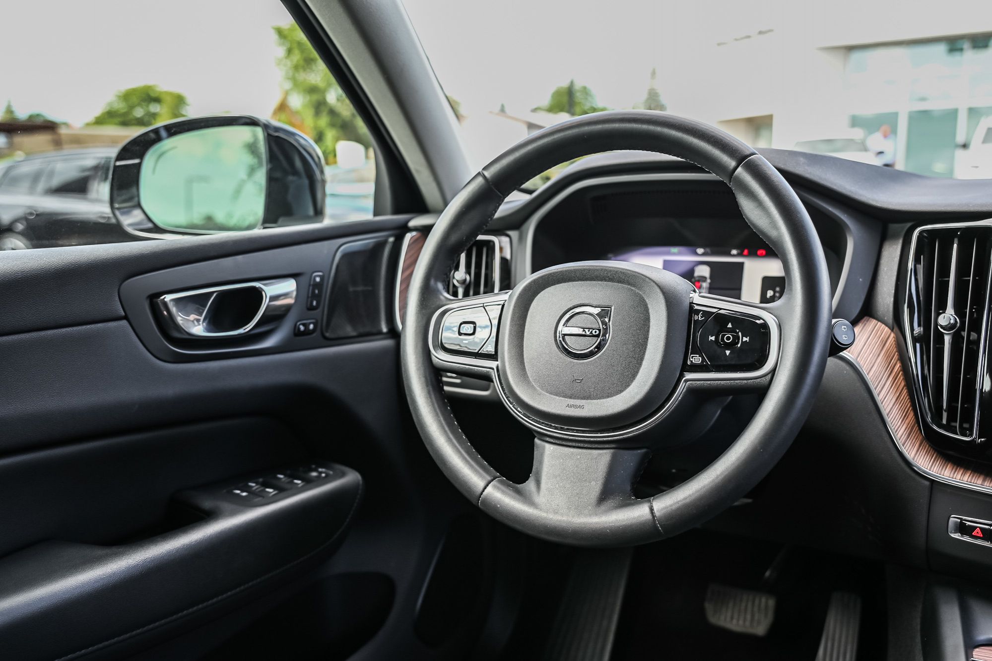 2023 Volvo XC60 in Pointe-Claire, Quebec