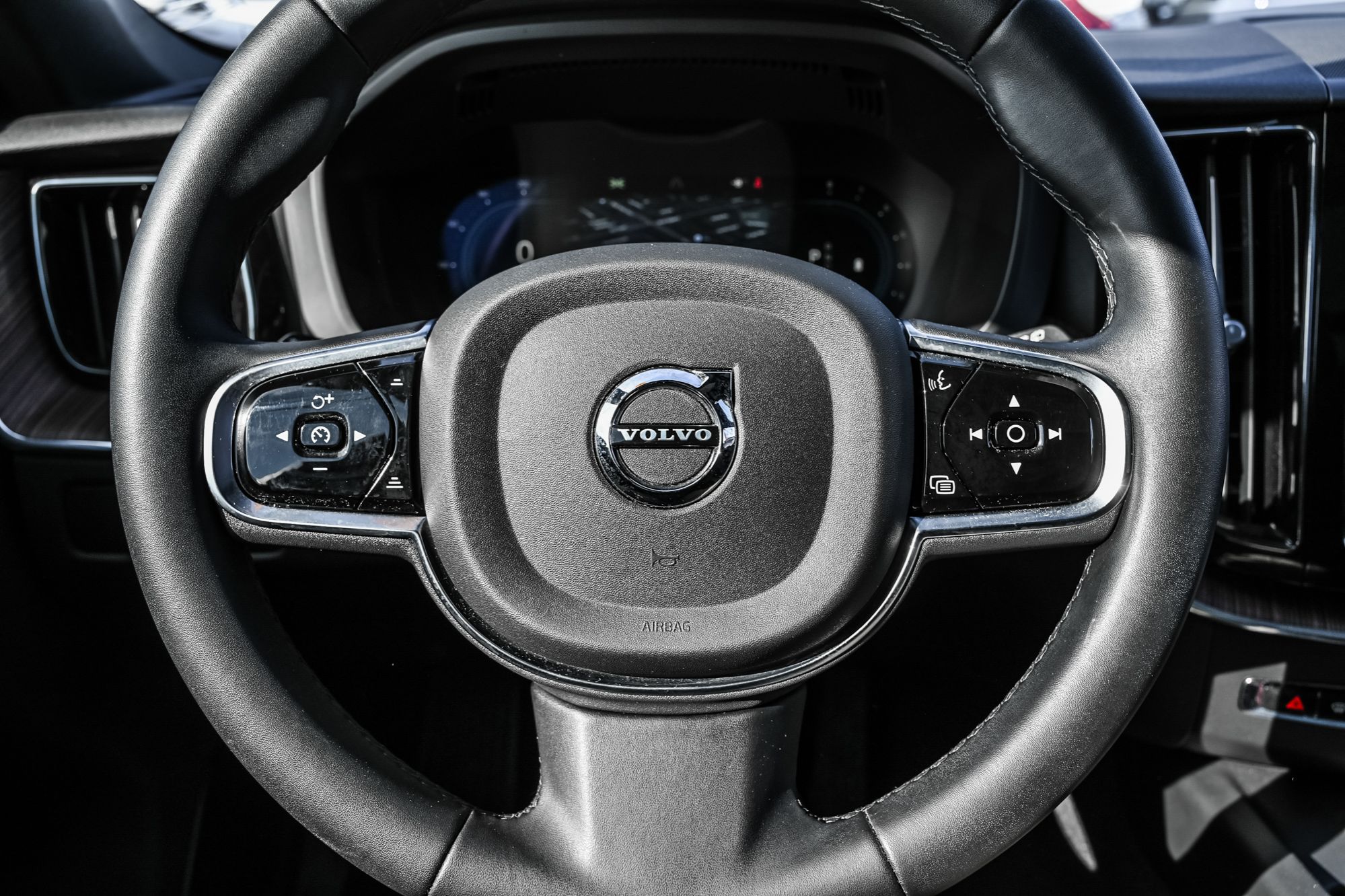 2024 Volvo XC60 in Pointe-Claire, Quebec