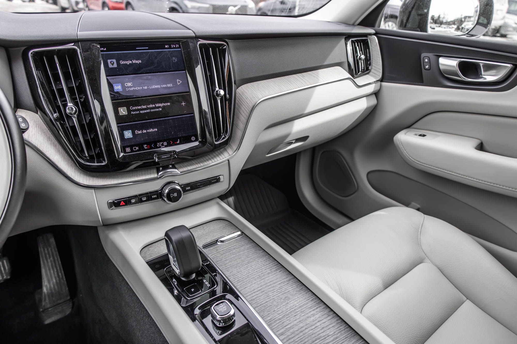 2024 Volvo XC60 in Pointe-Claire, Quebec