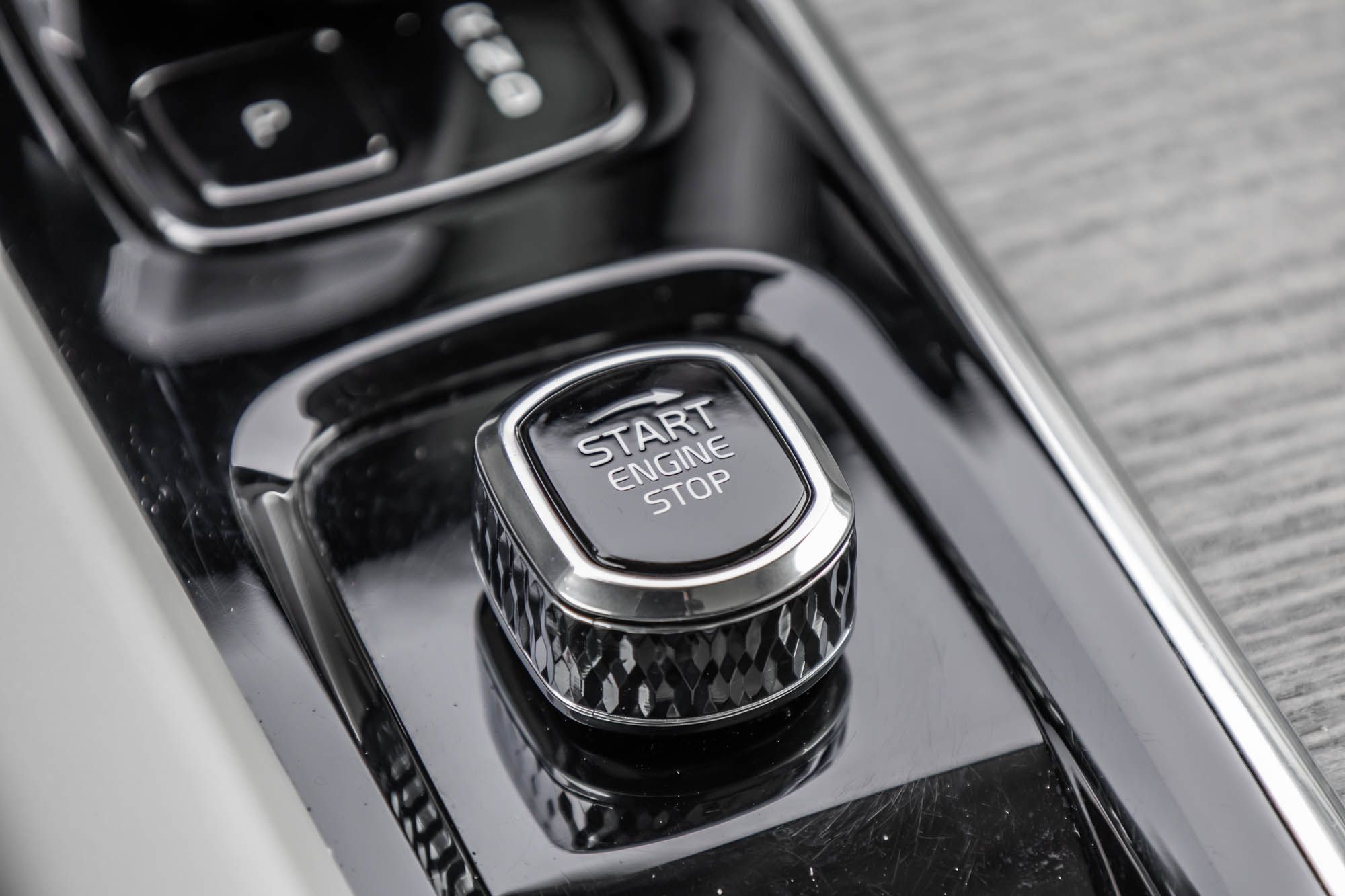 2024 Volvo XC60 in Pointe-Claire, Quebec