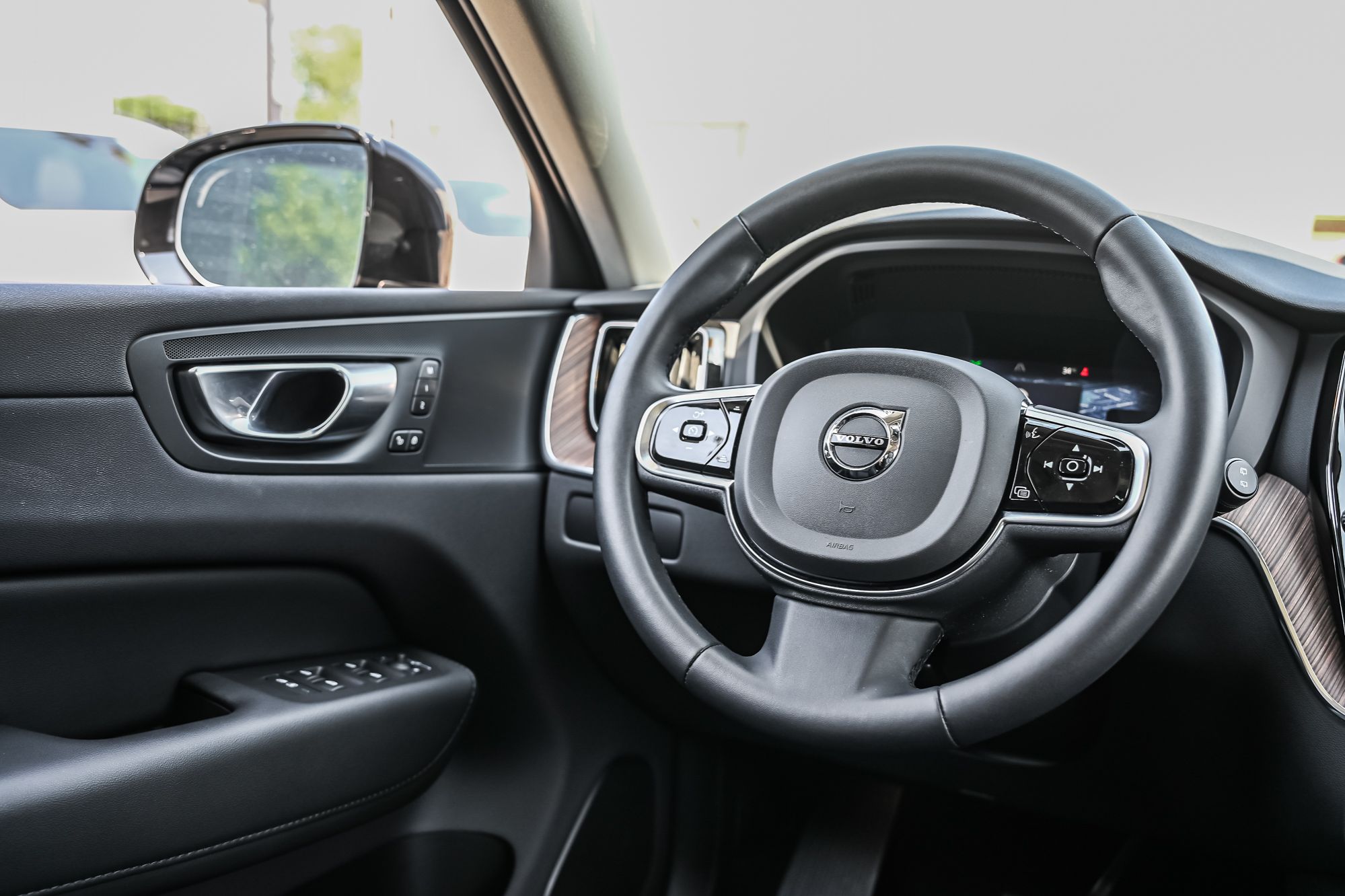 Volvo XC60  2024 à Pointe-Claire, Québec