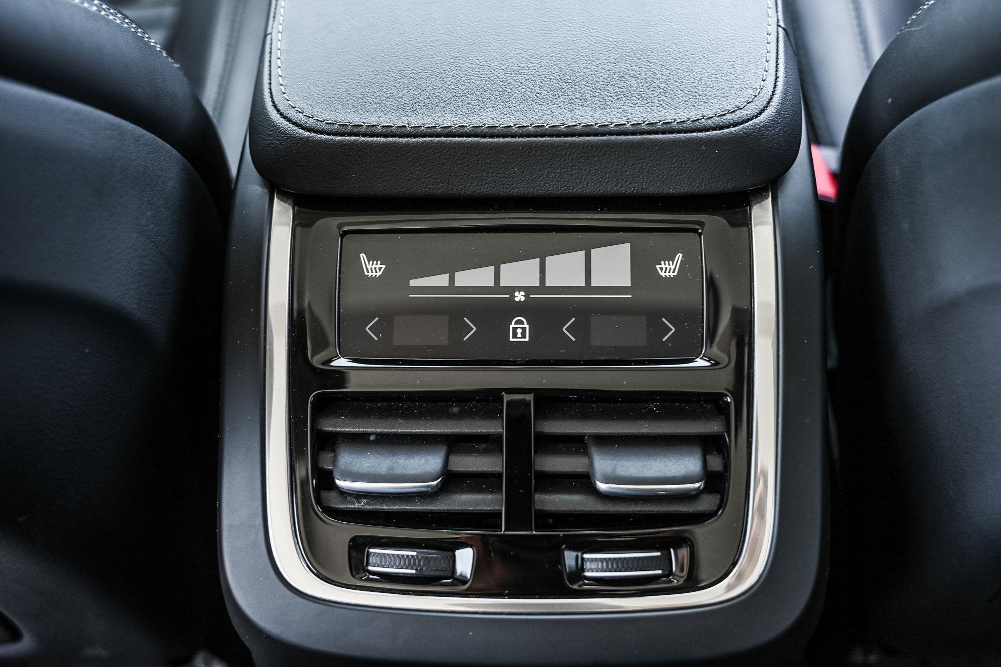 Volvo XC90 Recharge  2024 à Pointe-Claire, Québec