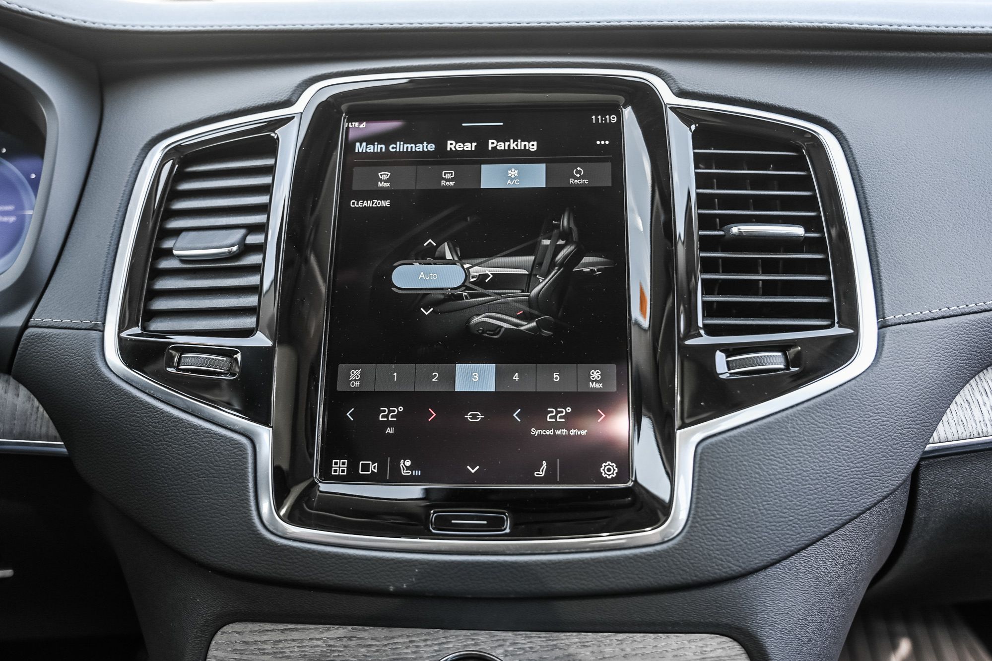Volvo XC90 Recharge  2024 à Pointe-Claire, Québec