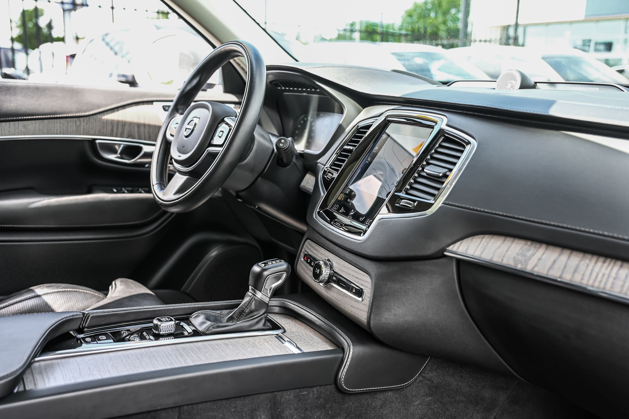 2021 Volvo XC90 in Pointe-Claire, Quebec