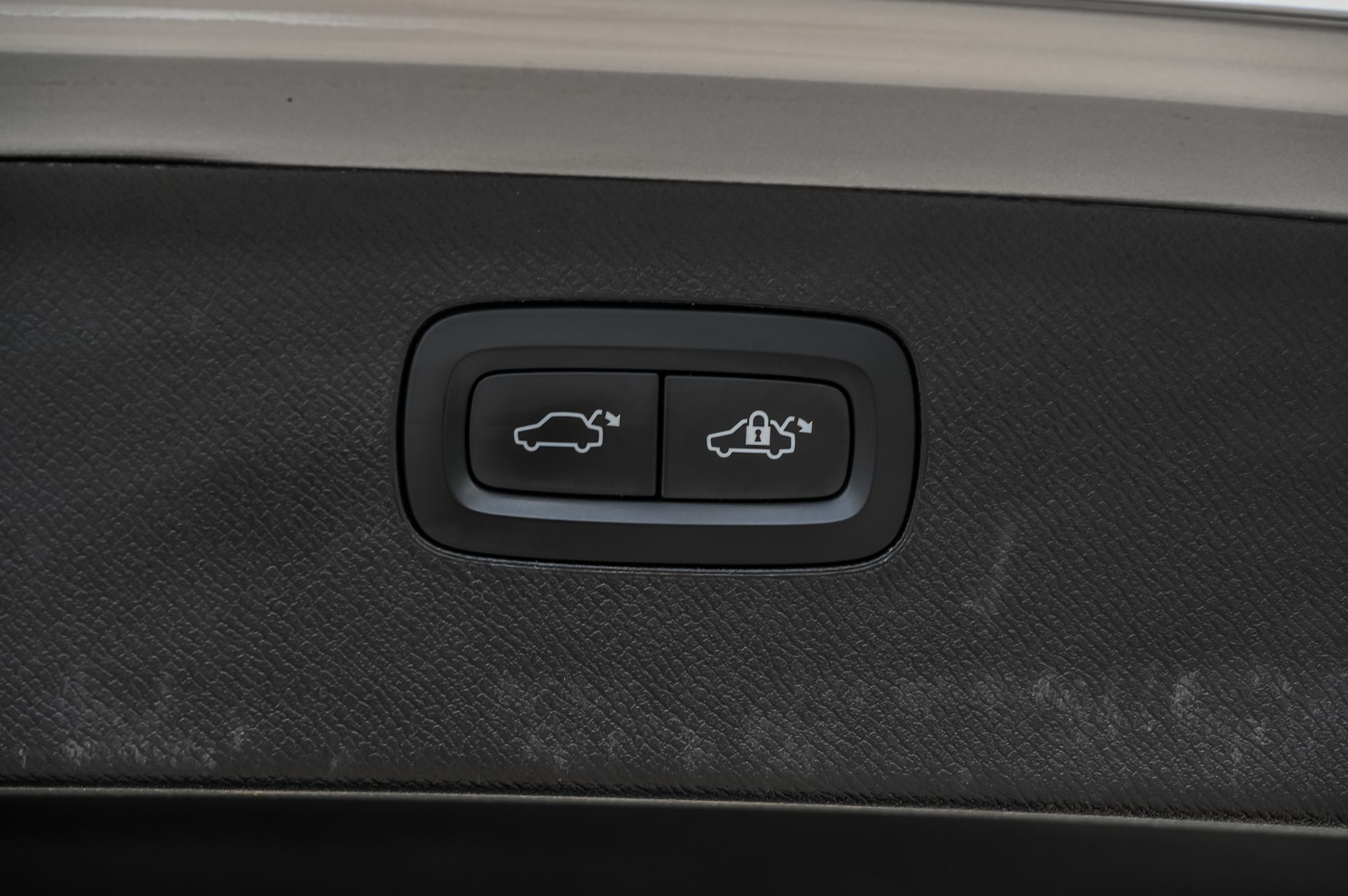 2021 Volvo XC90 in Pointe-Claire, Quebec