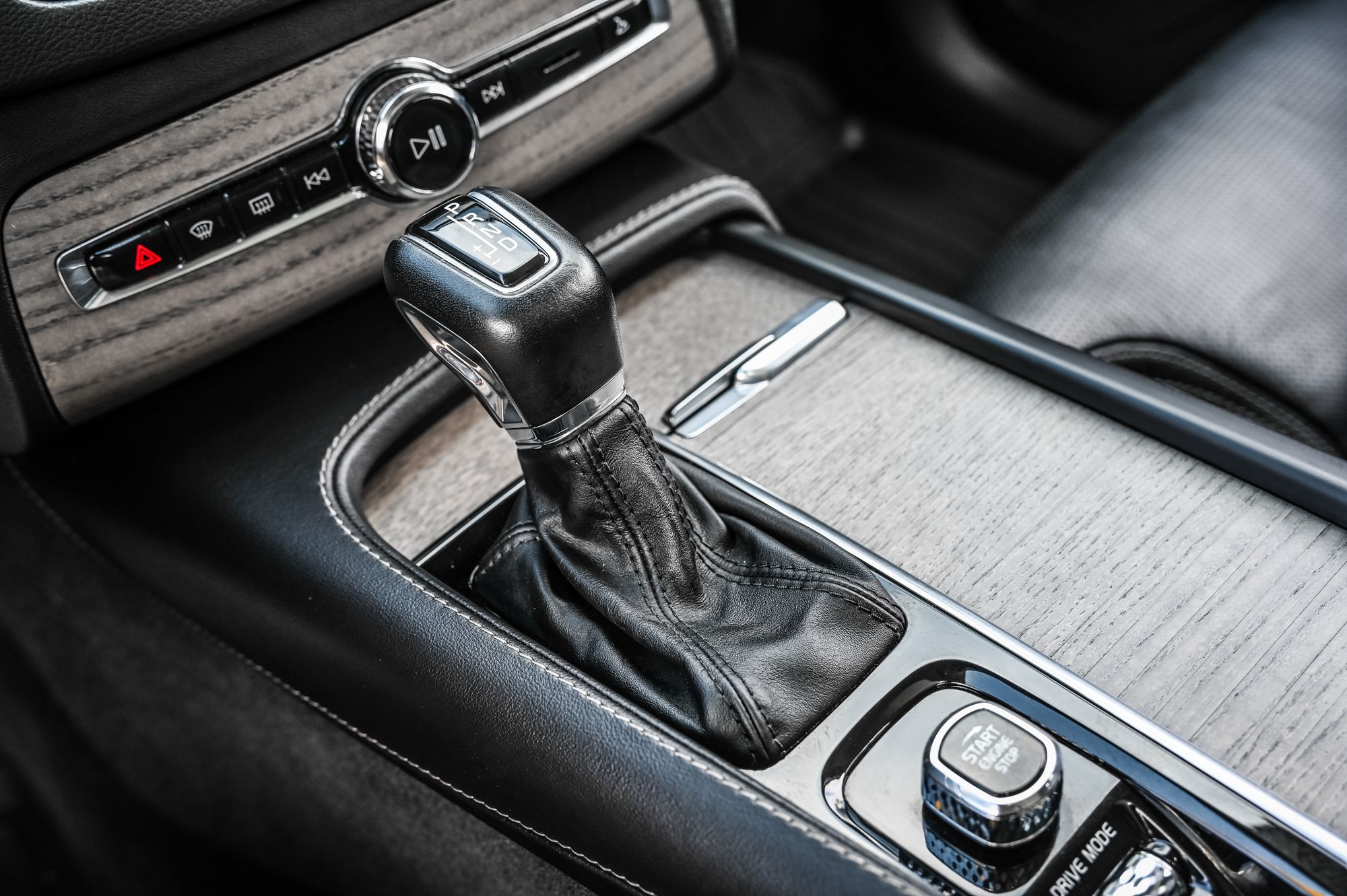 2021 Volvo XC90 in Pointe-Claire, Quebec