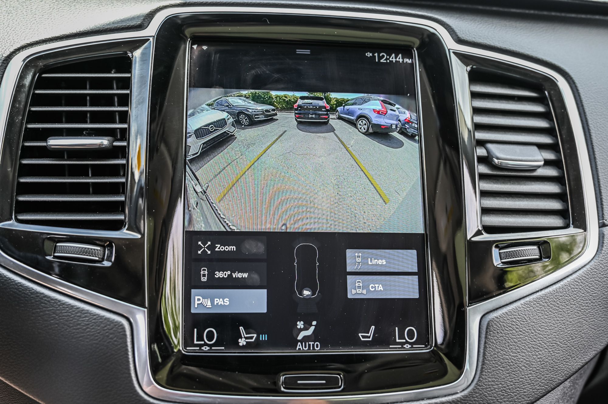 2021 Volvo XC90 in Pointe-Claire, Quebec