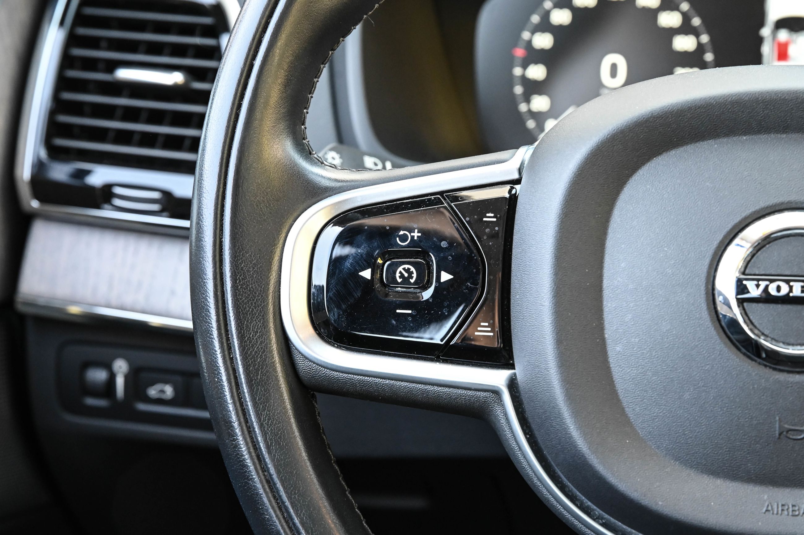 Volvo XC90  2021 à Pointe-Claire, Québec