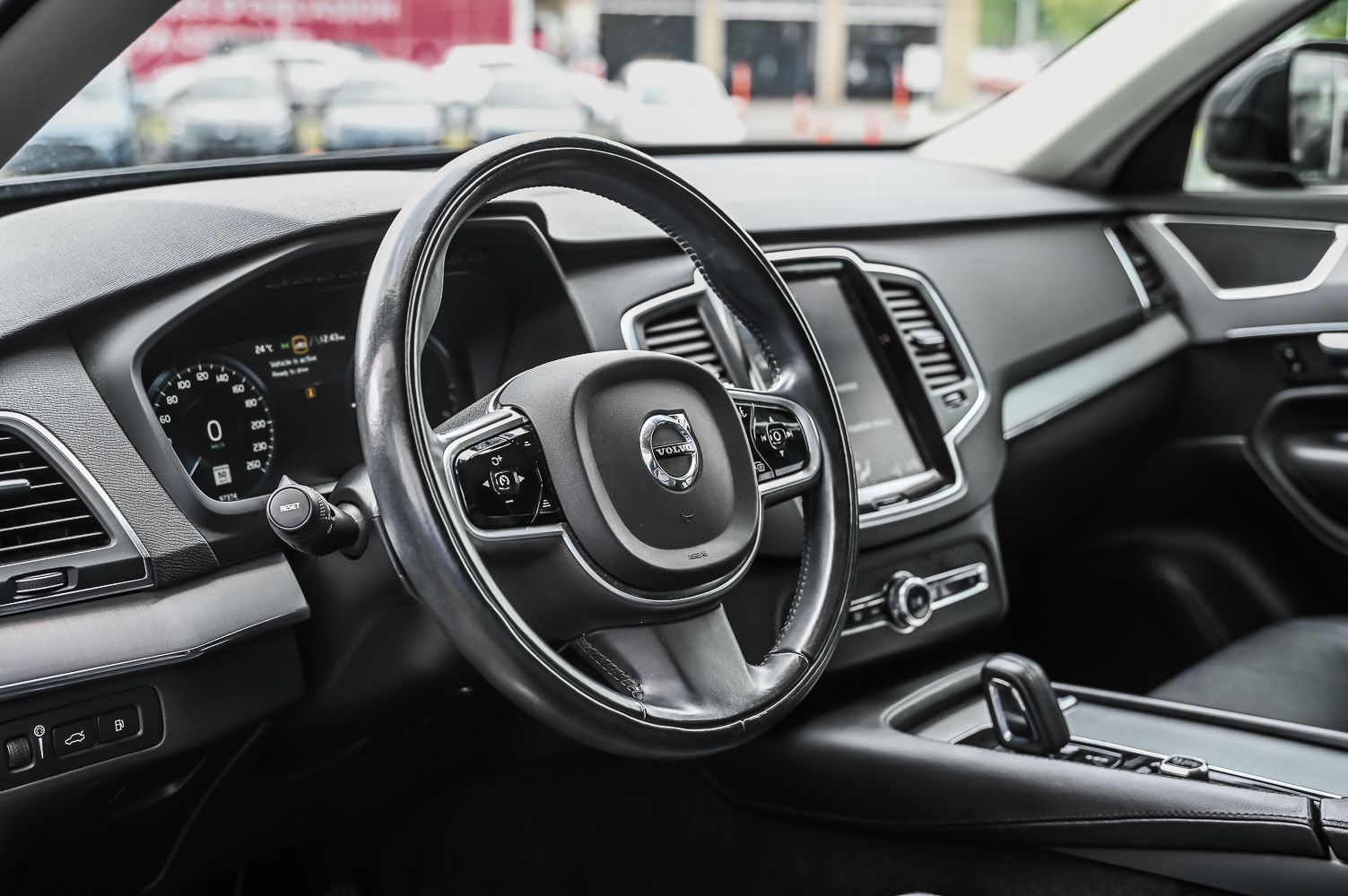 2021 Volvo XC90 in Pointe-Claire, Quebec