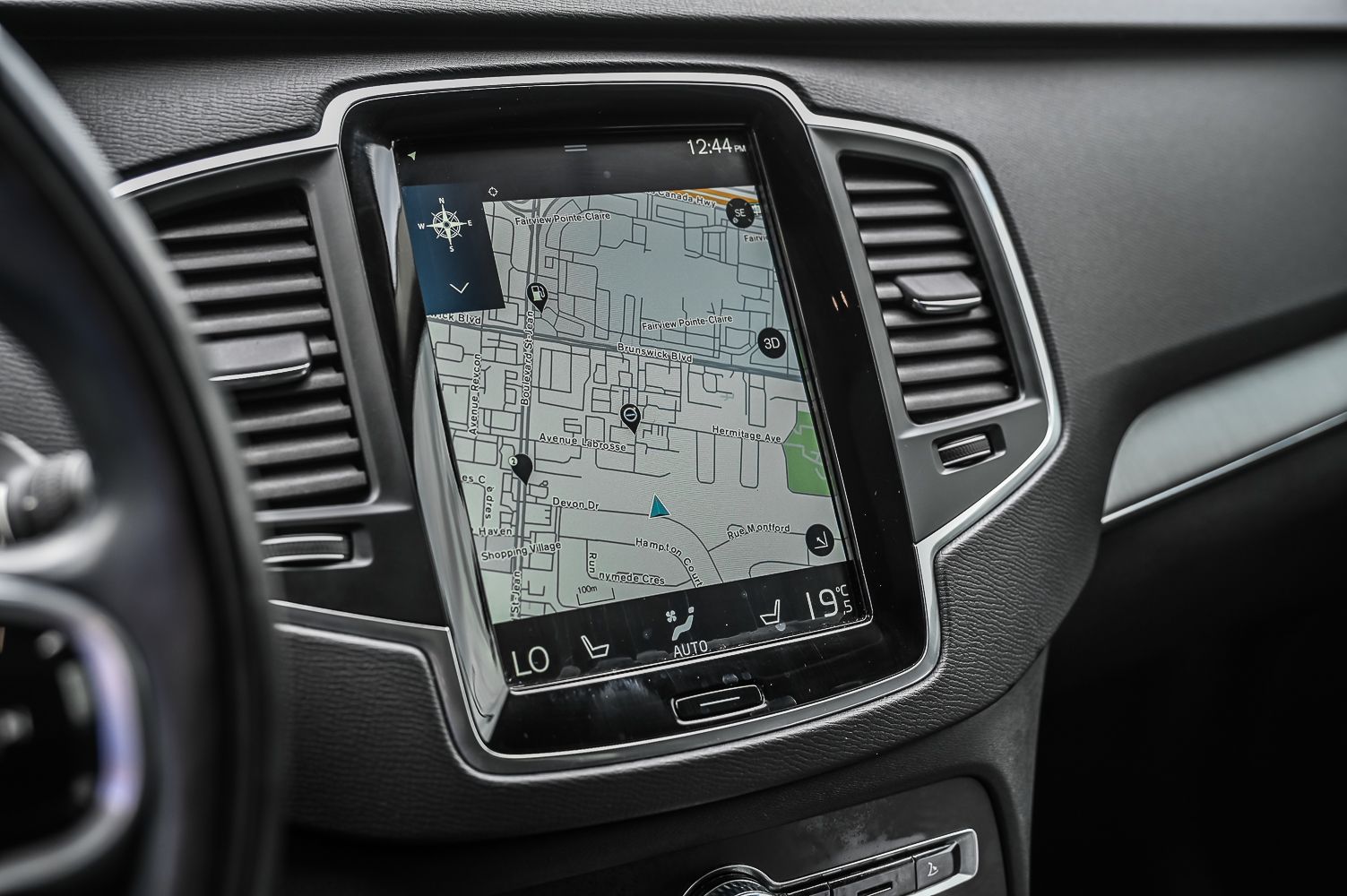 2021 Volvo XC90 in Pointe-Claire, Quebec