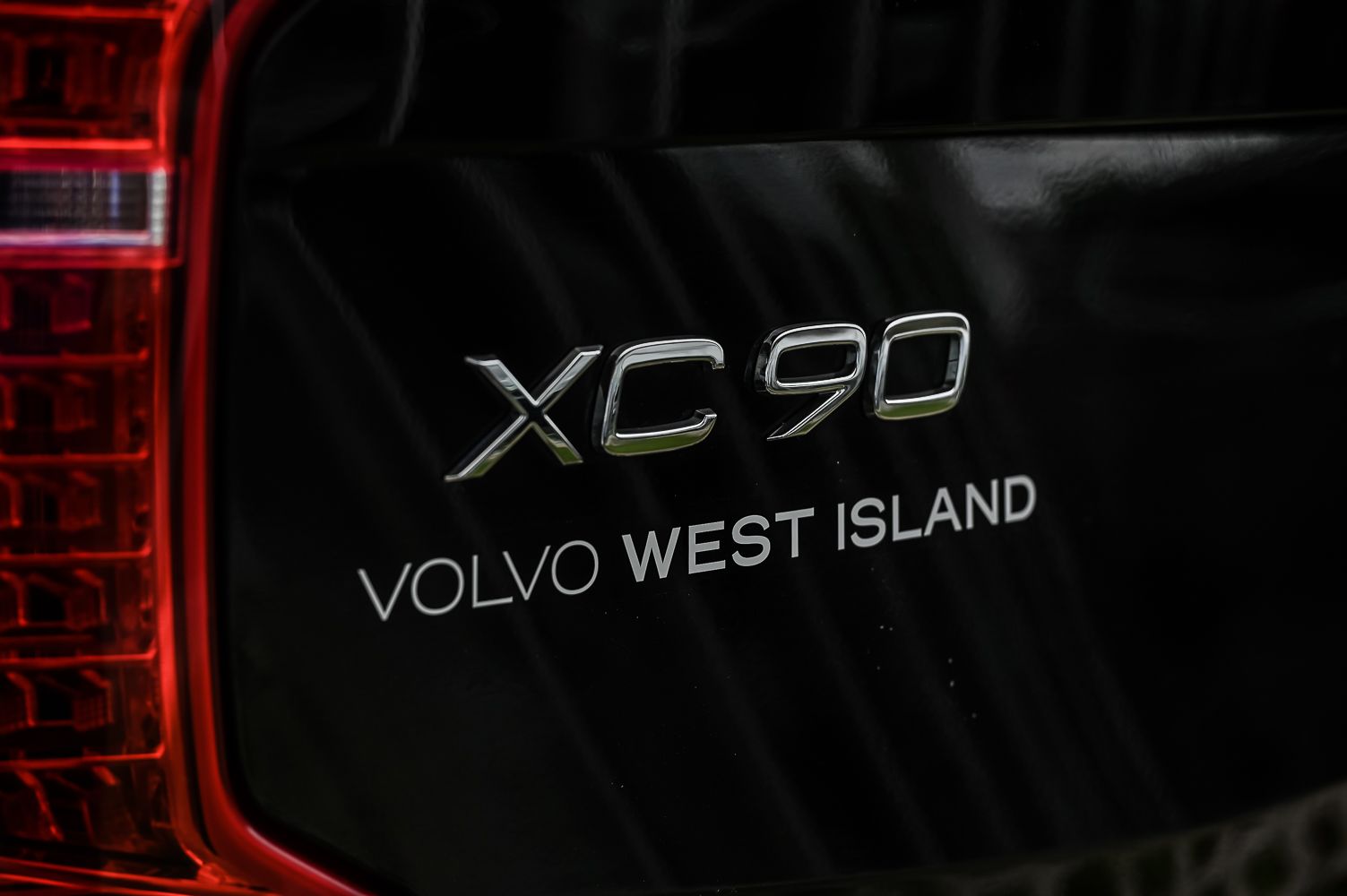 2021 Volvo XC90 in Pointe-Claire, Quebec