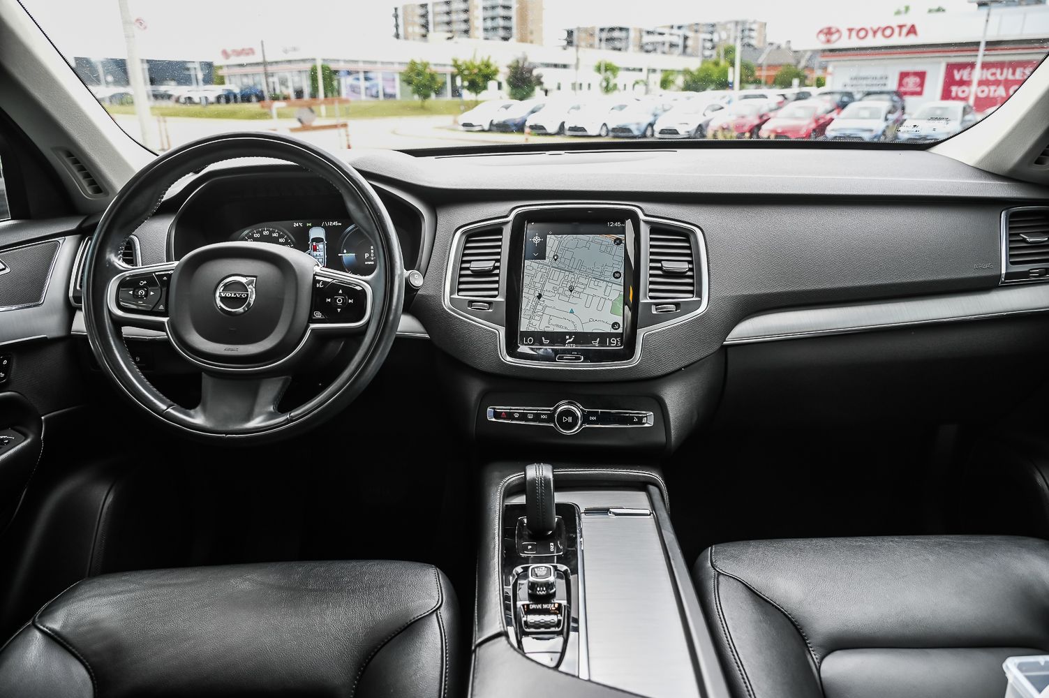 2021 Volvo XC90 in Pointe-Claire, Quebec